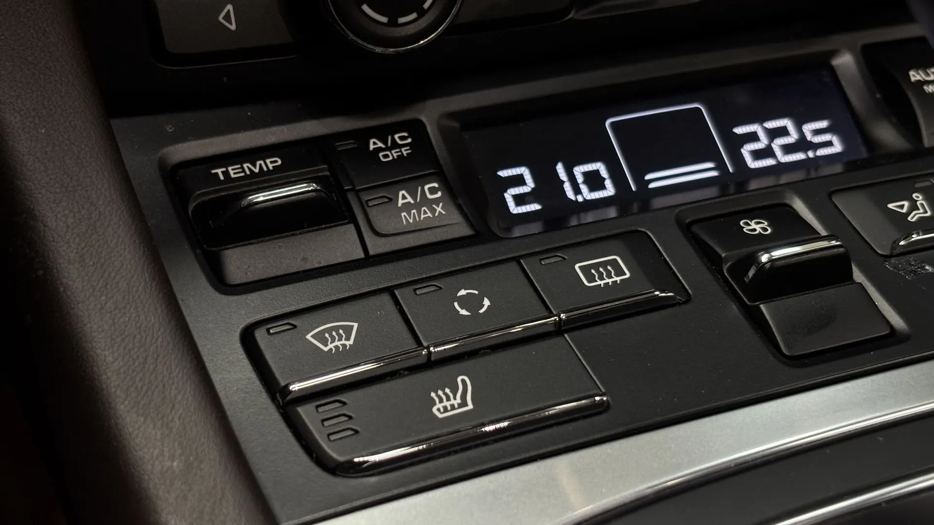 Porsche 991.1 — photo 19