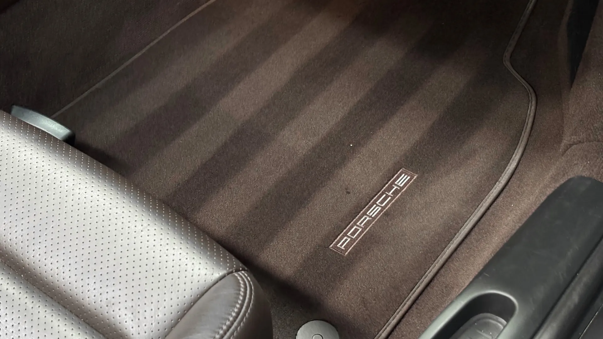 Porsche 991.1 — photo 28