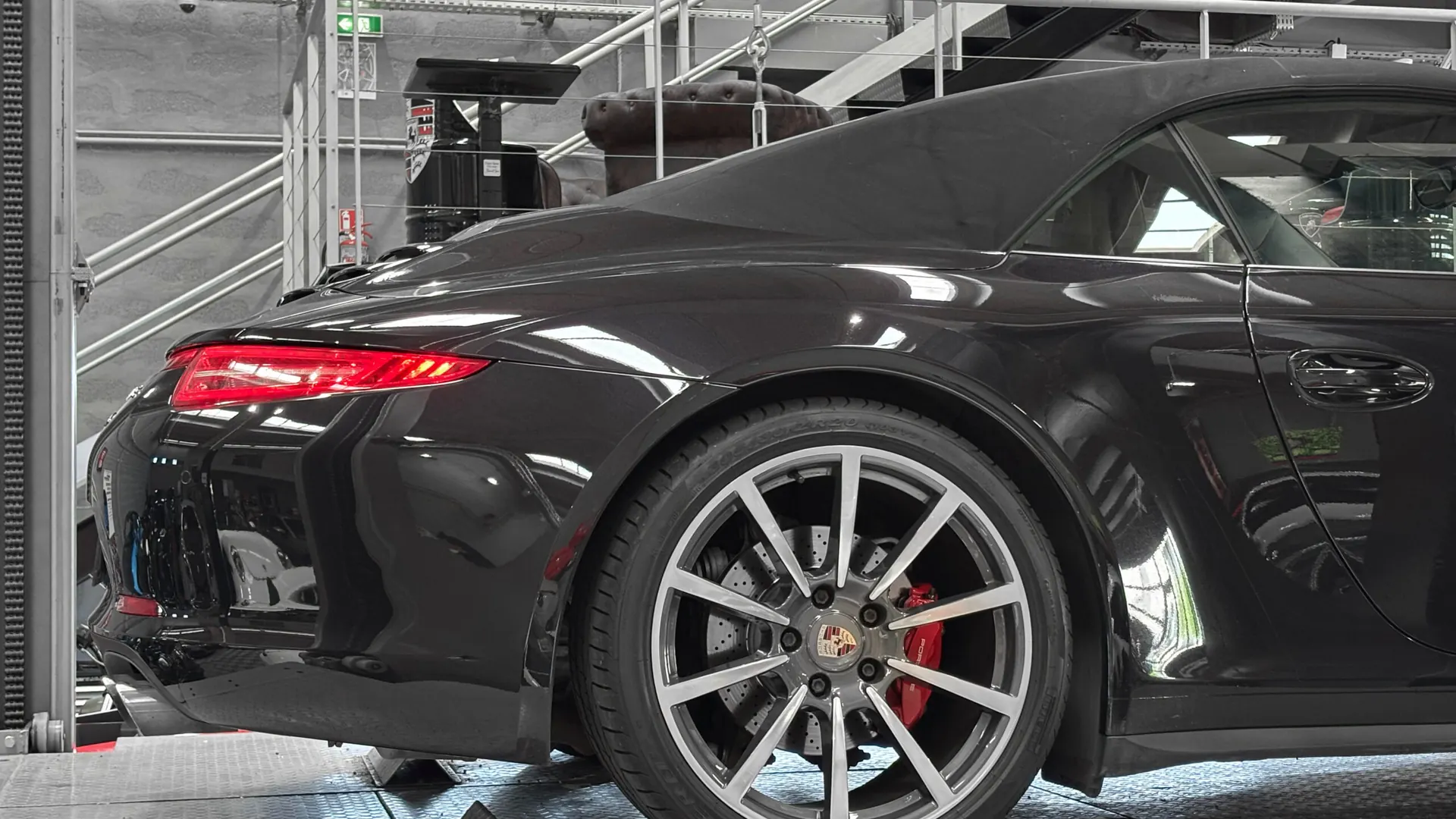 Porsche 991.1 — photo 32