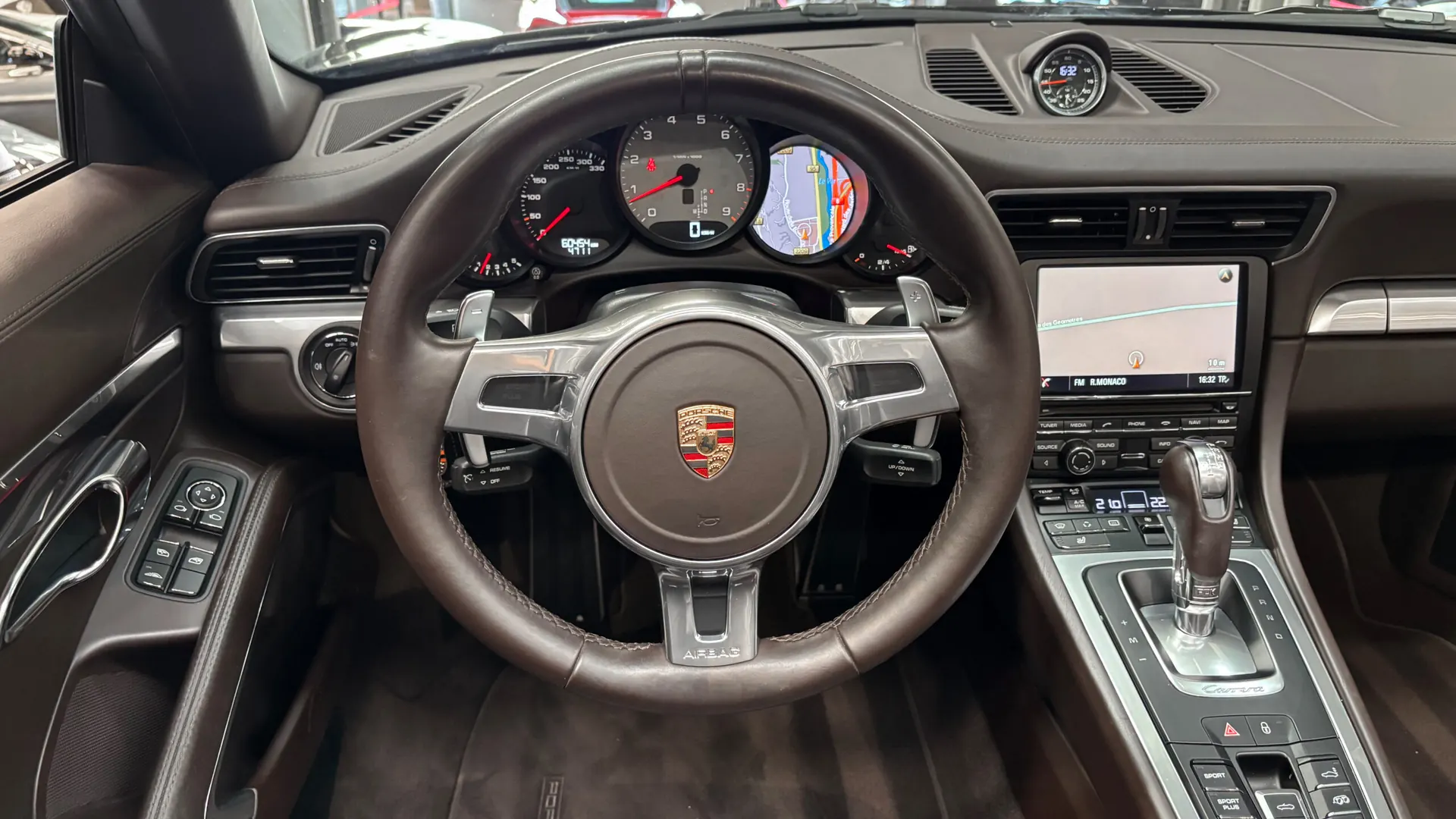 Porsche 991.1 — photo 29