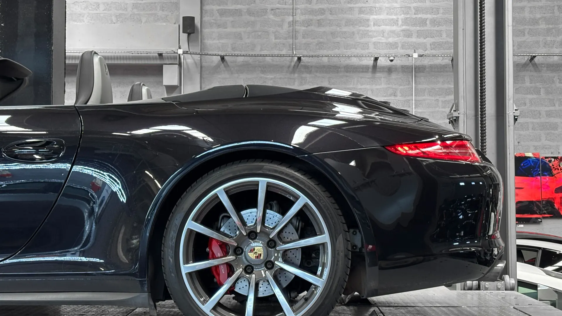 Porsche 991.1 — photo 13
