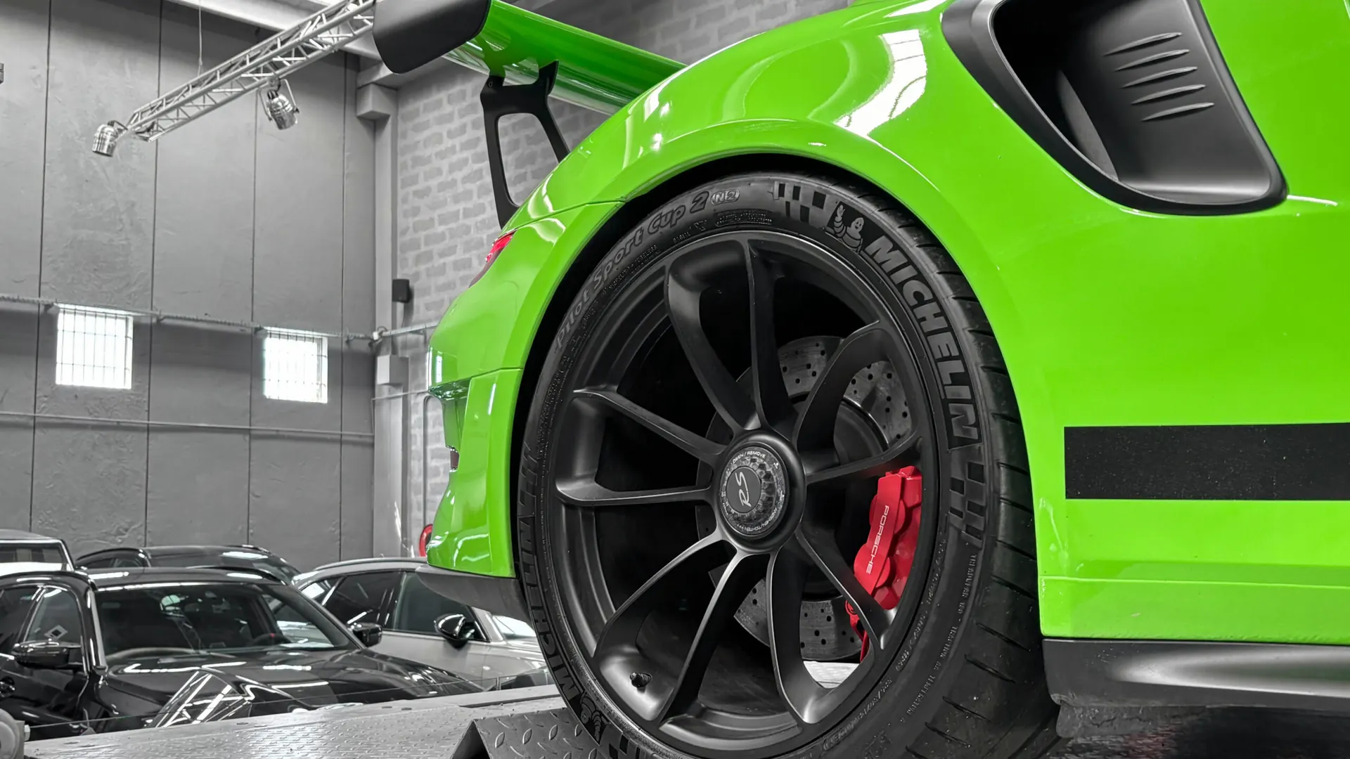 Porsche 991 — photo 18