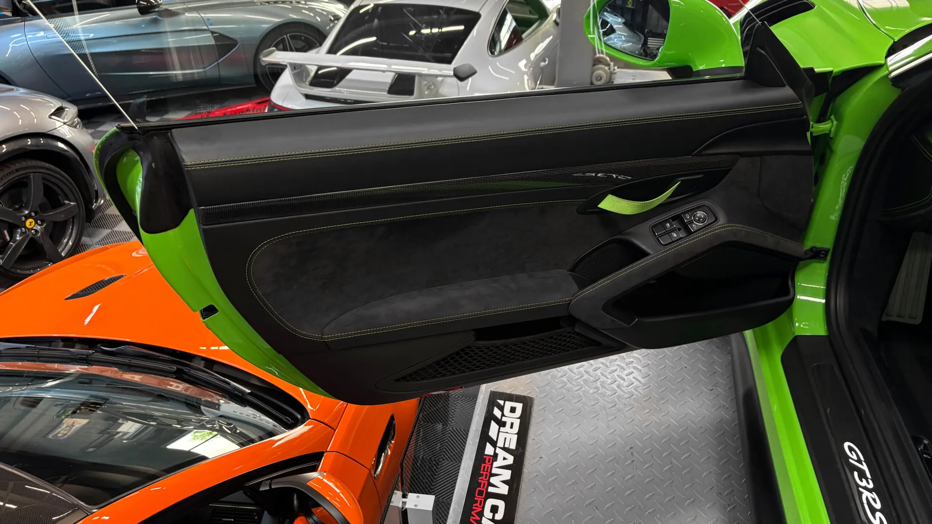 Porsche 991 — photo 28