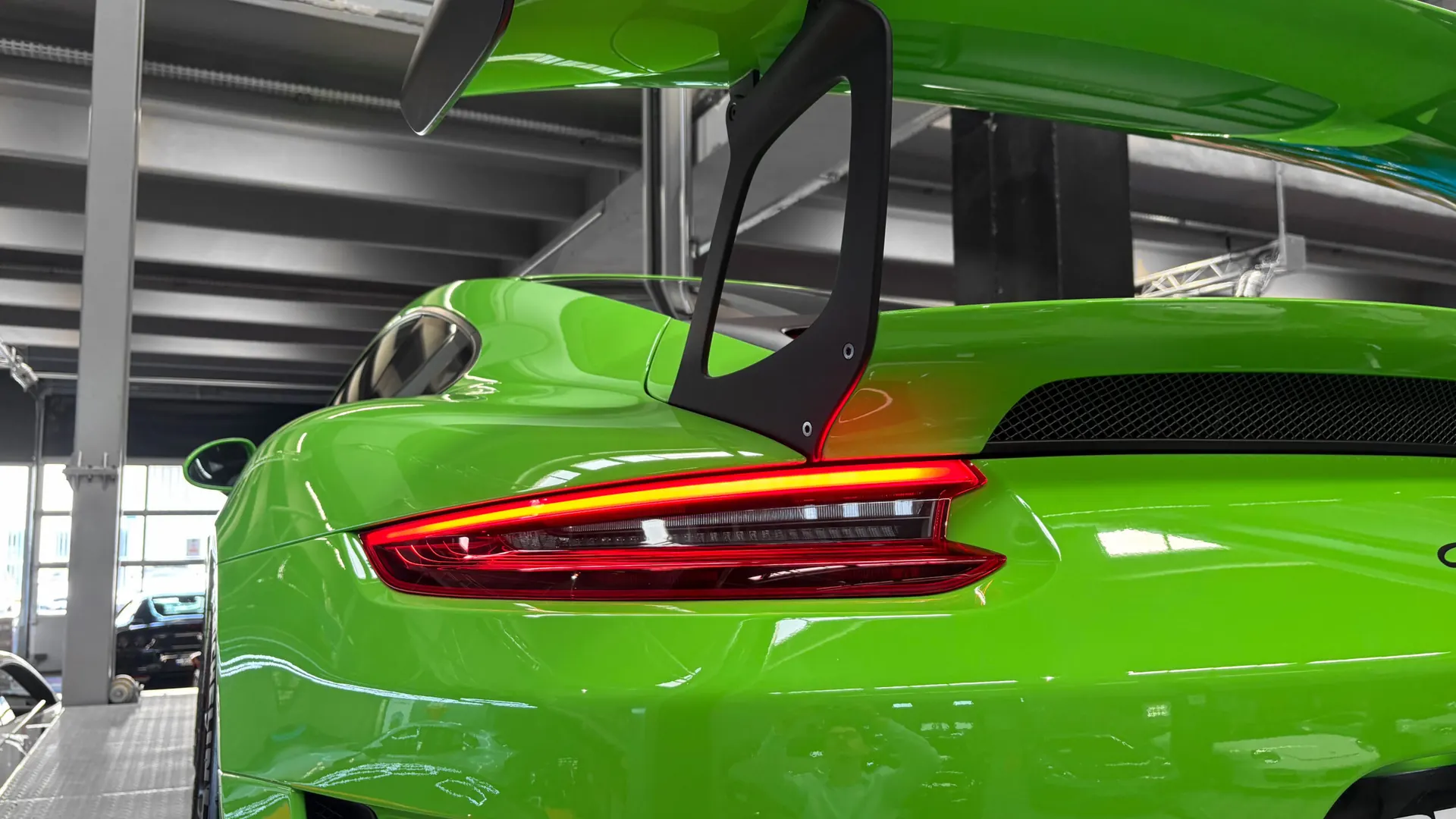 Porsche 991 — photo 24