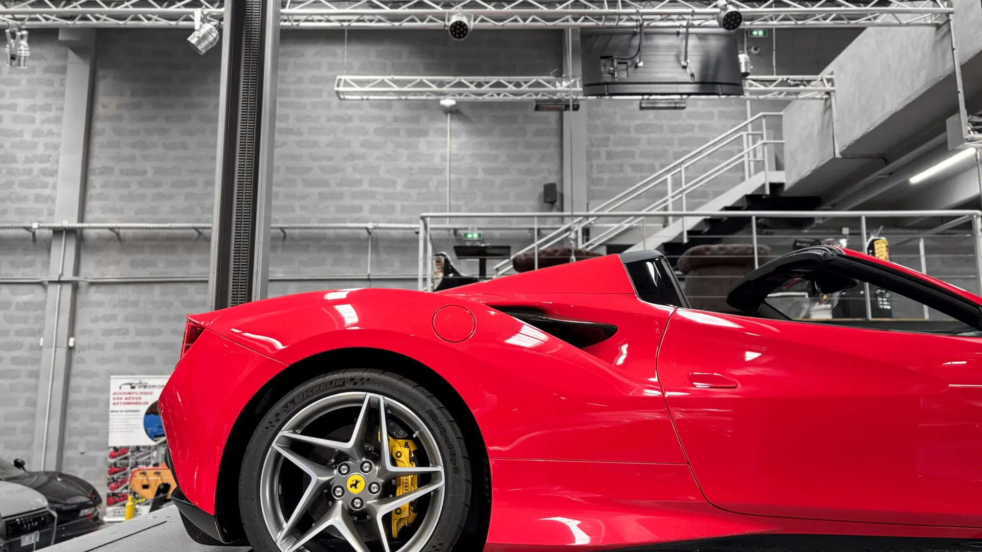 Ferrari F8 — photo 13
