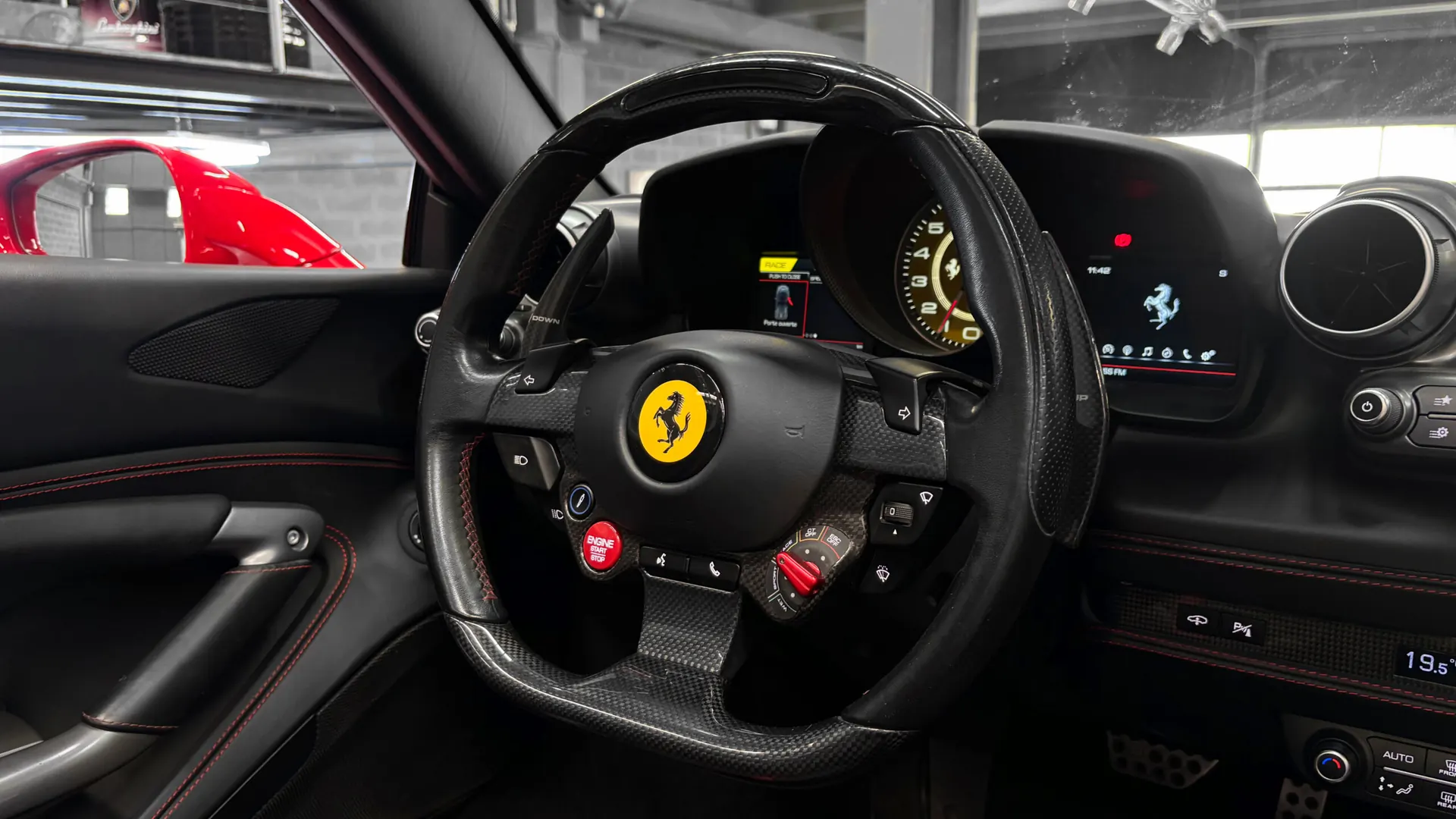 Ferrari F8 — photo 40