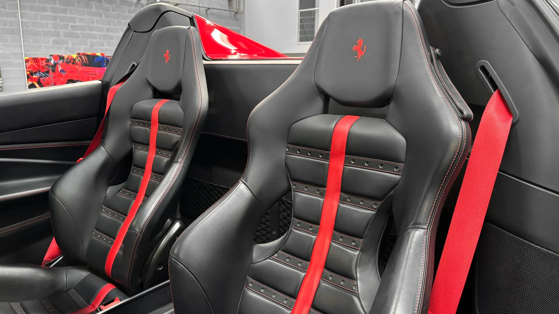 Ferrari F8 — photo 23