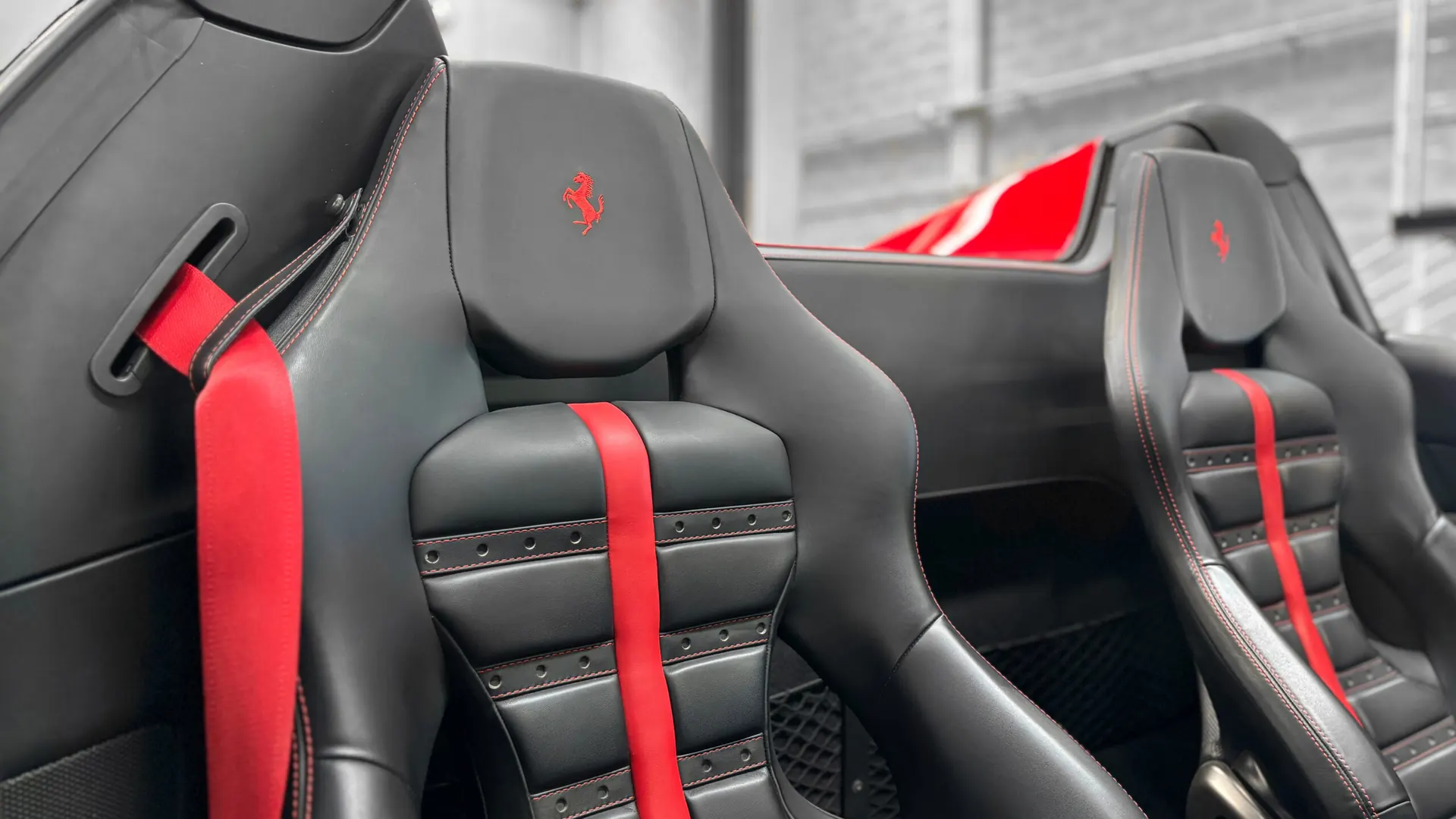 Ferrari F8 — photo 24