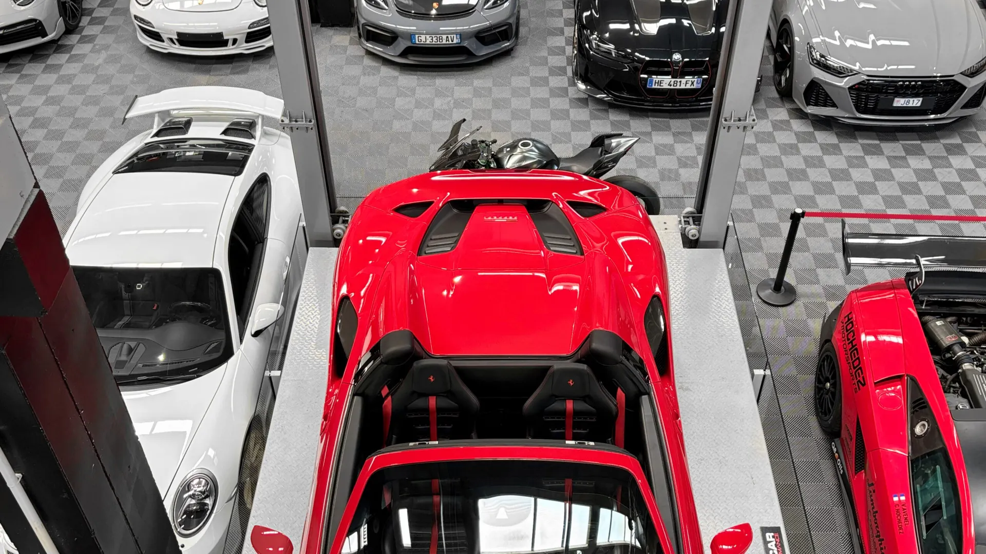Ferrari F8 — photo 15