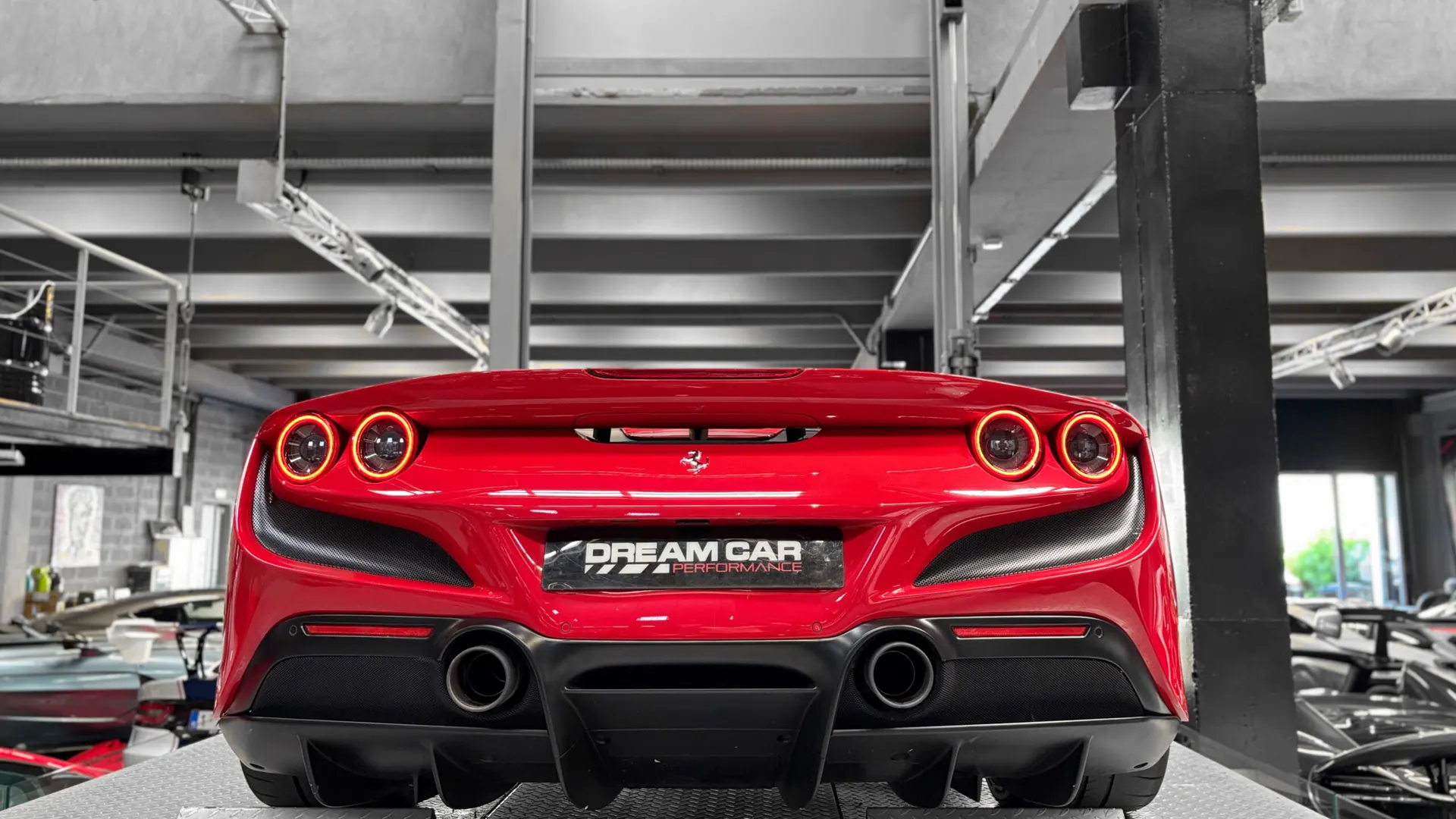 Ferrari F8 — photo 10