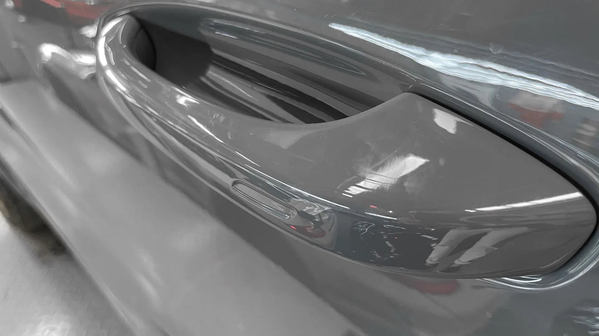 Porsche Cayenne — photo 17