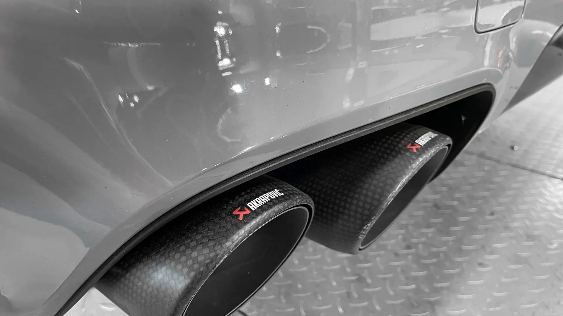Porsche Cayenne — photo 18