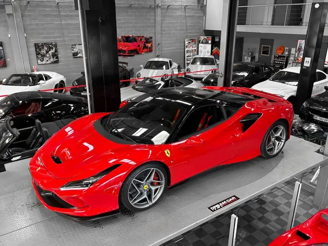 Ferrari F8