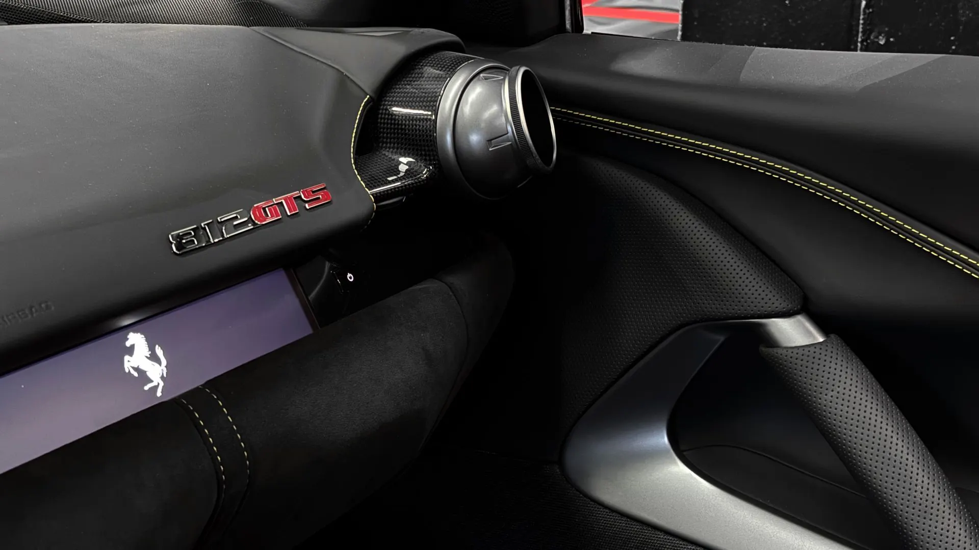 Ferrari 812 — photo 18