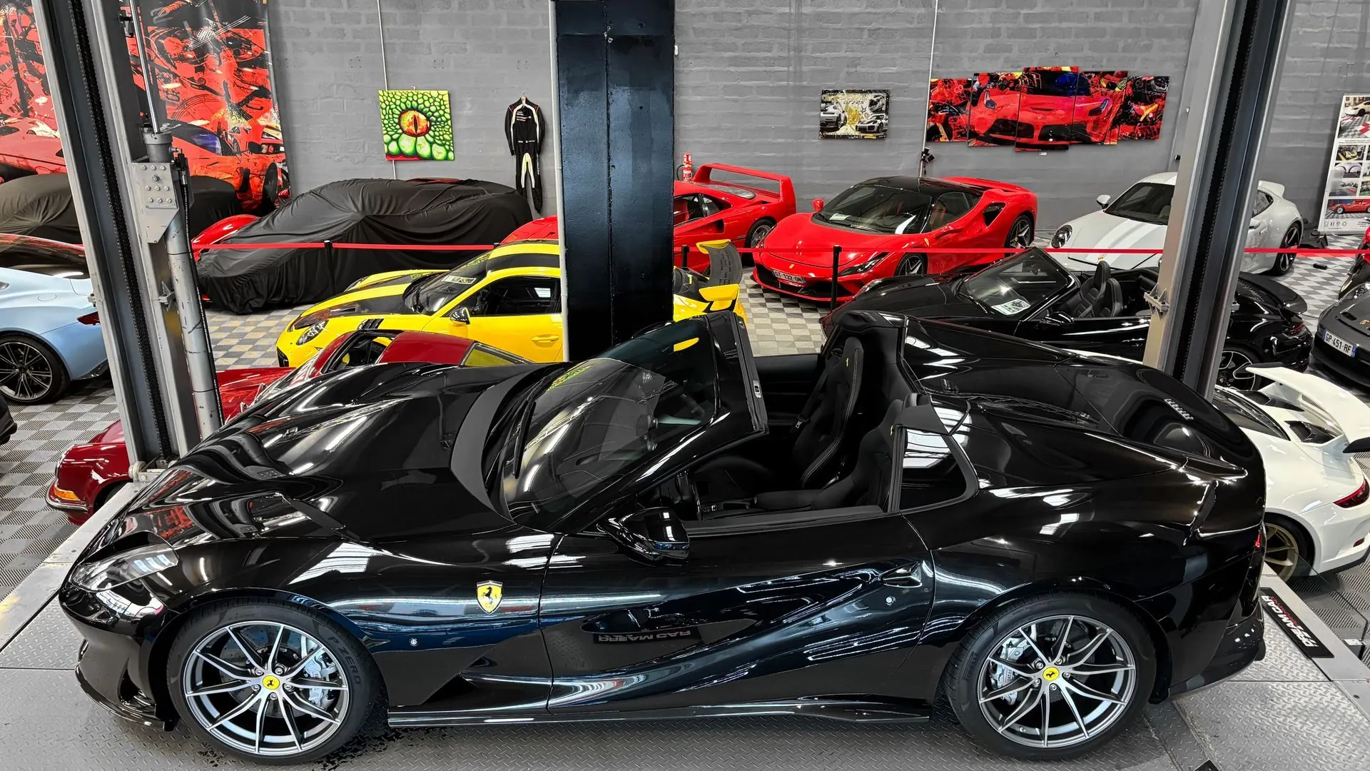 Ferrari 812 — photo 2