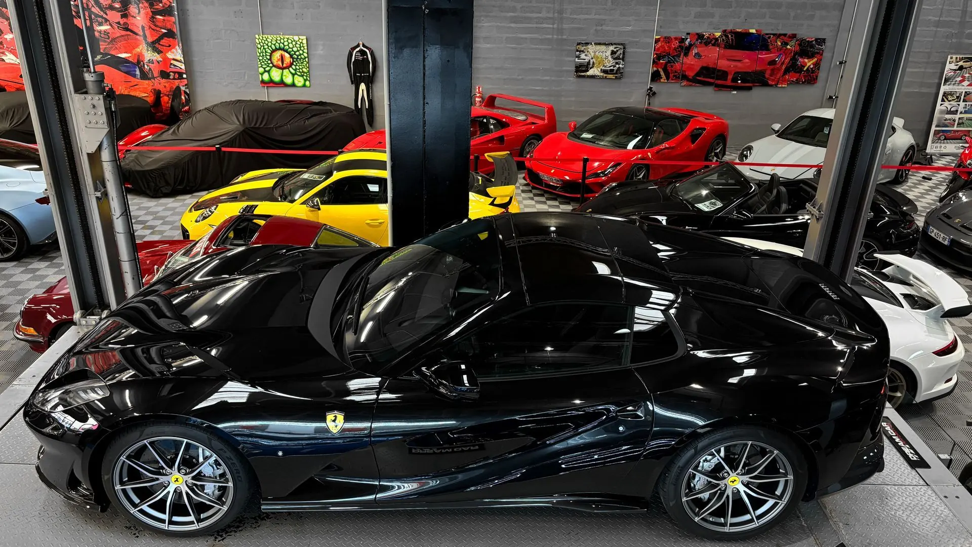 Ferrari 812 — photo 3