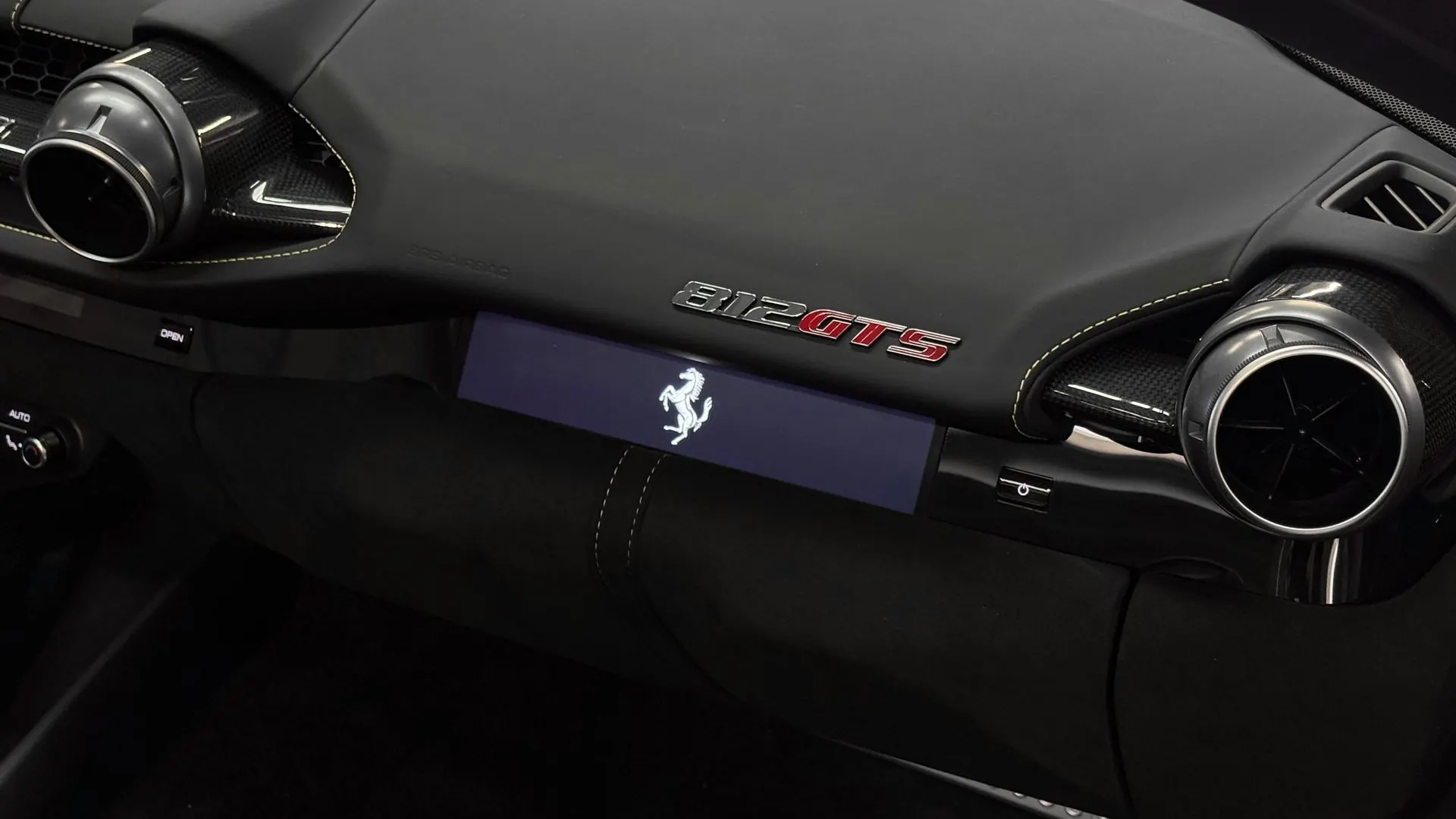 Ferrari 812 — photo 17