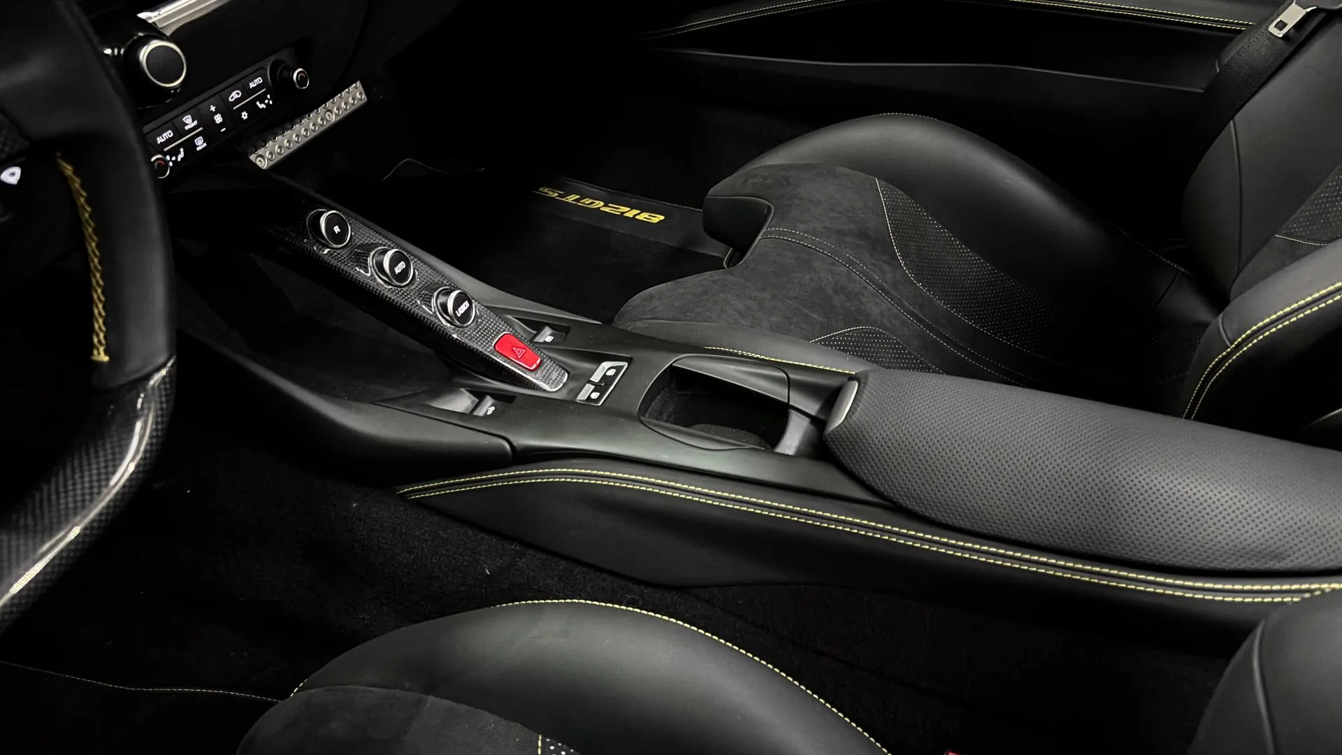 Ferrari 812 — photo 14