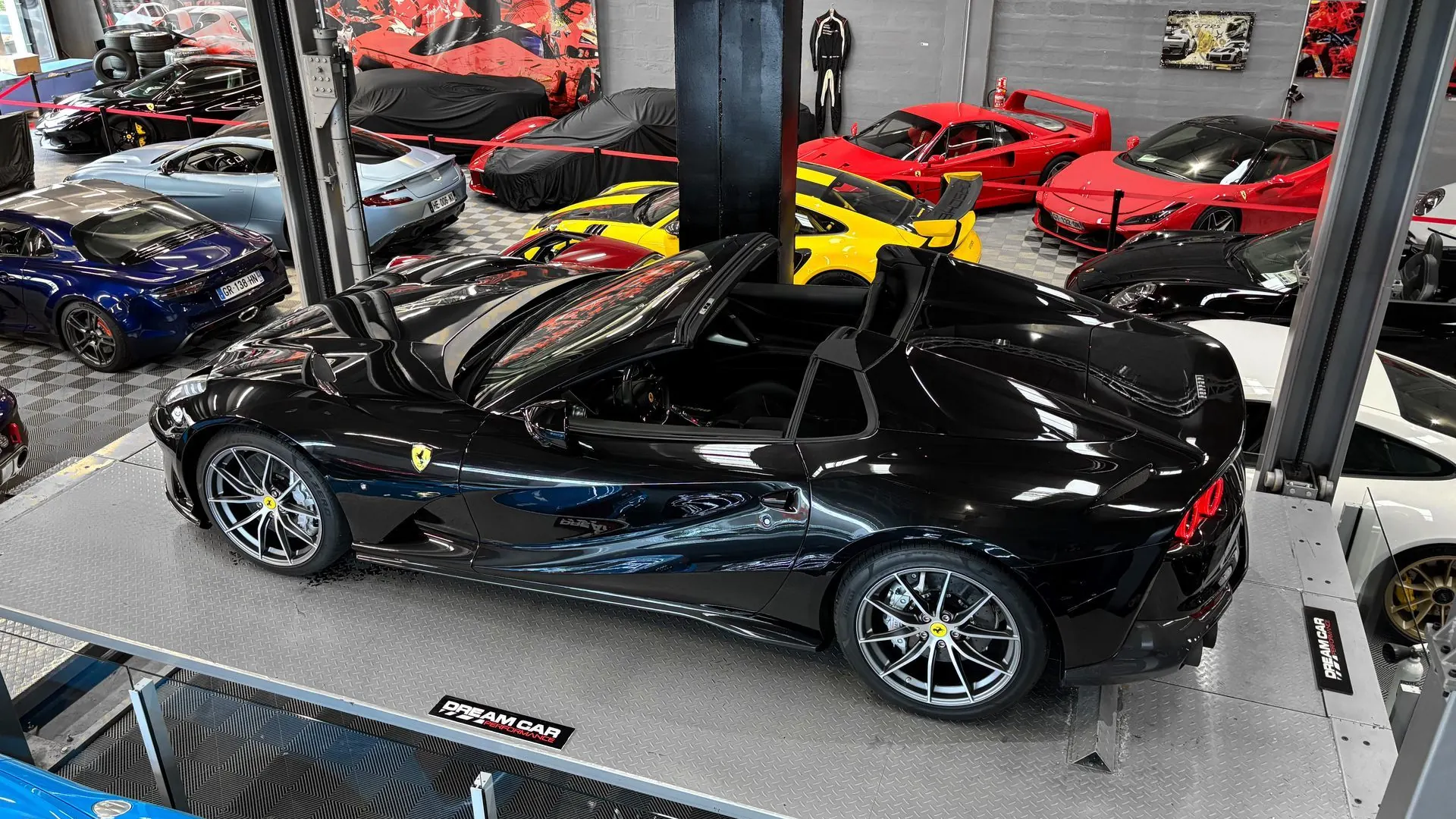 Ferrari 812 — photo 4