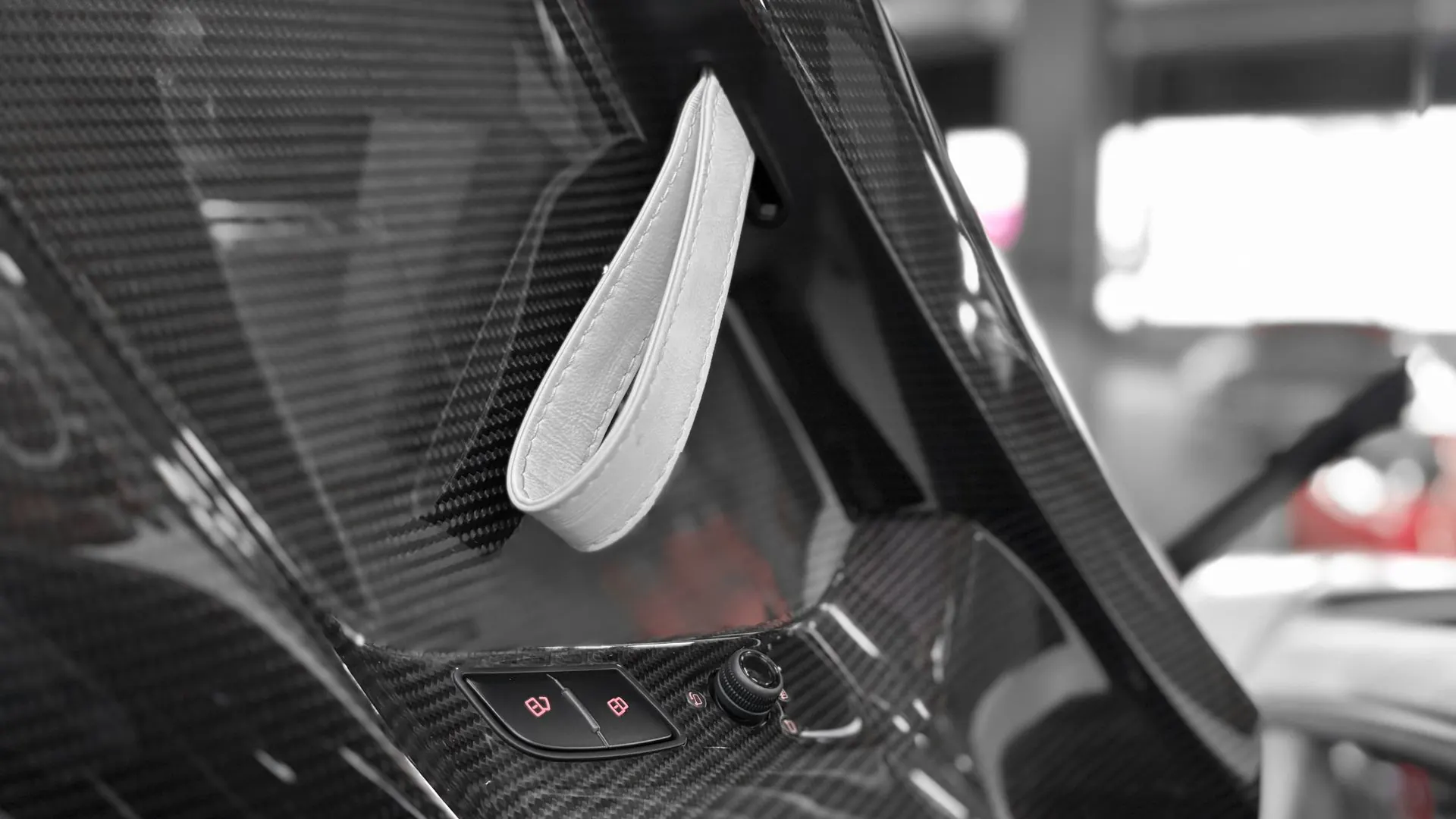 Lamborghini Aventador — photo 14