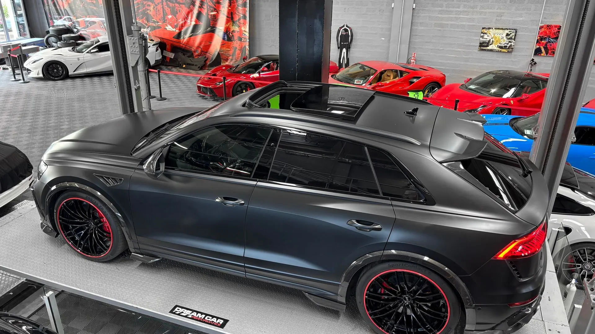 Audi RSQ8 — photo 3