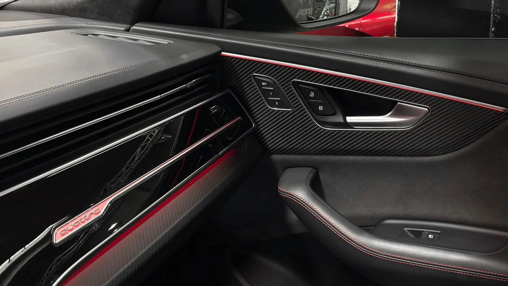 Audi RSQ8 — photo 15