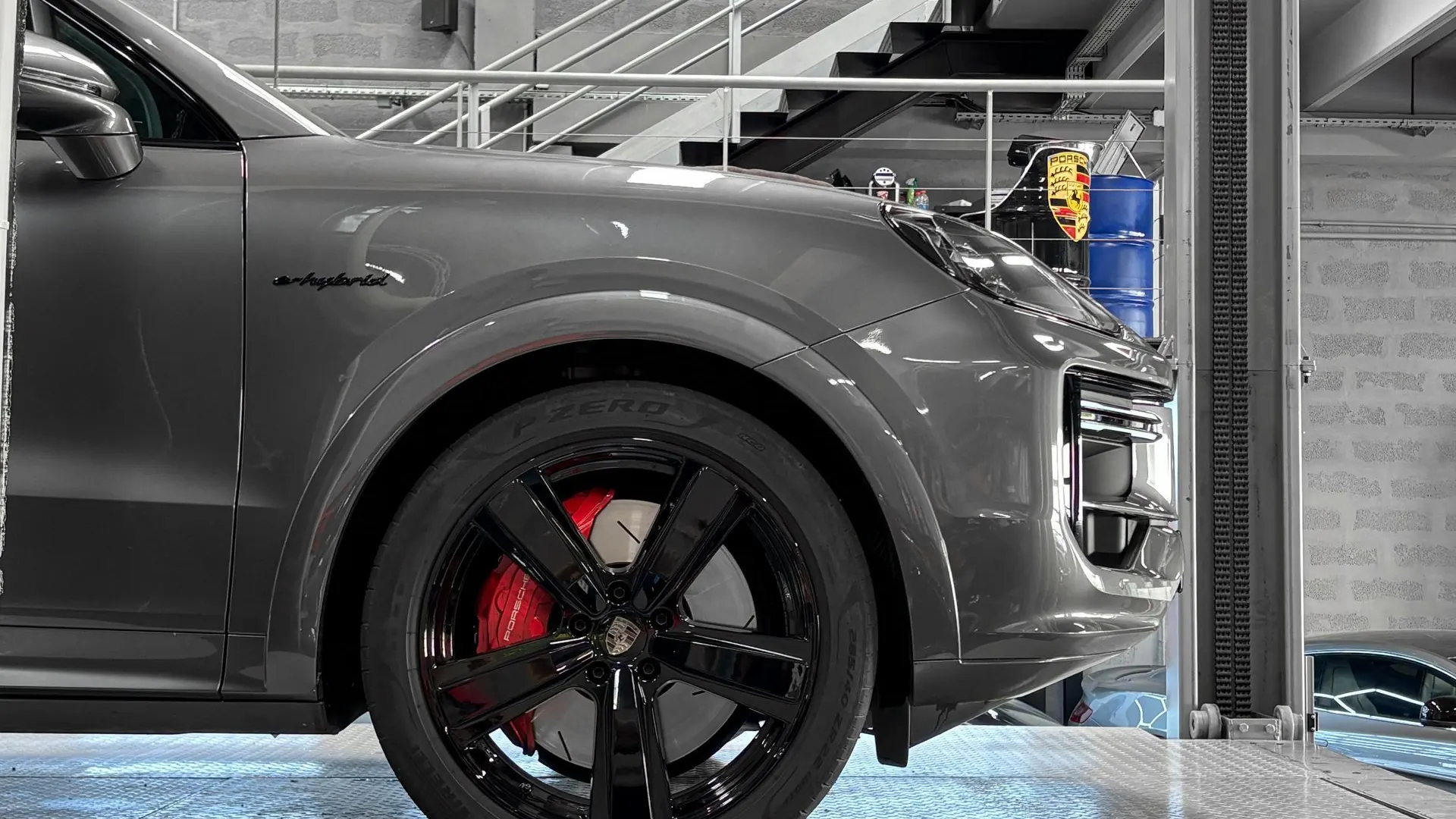 Porsche Cayenne — photo 9