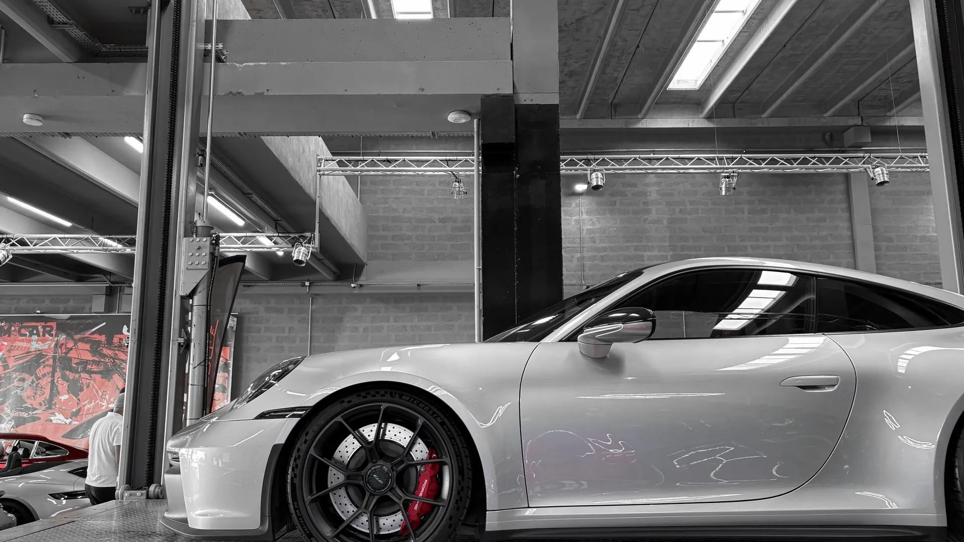 Porsche 992 — photo 5