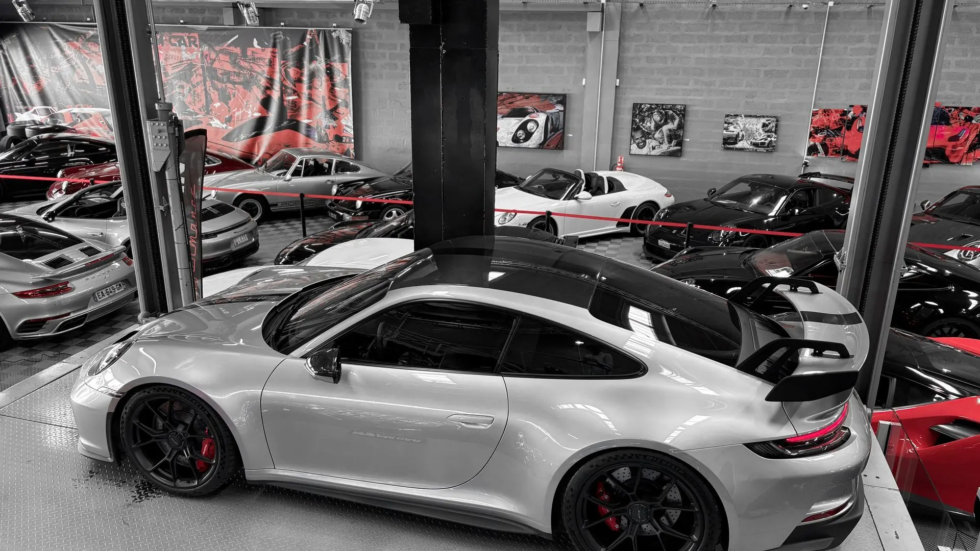 Porsche 992 — photo 3