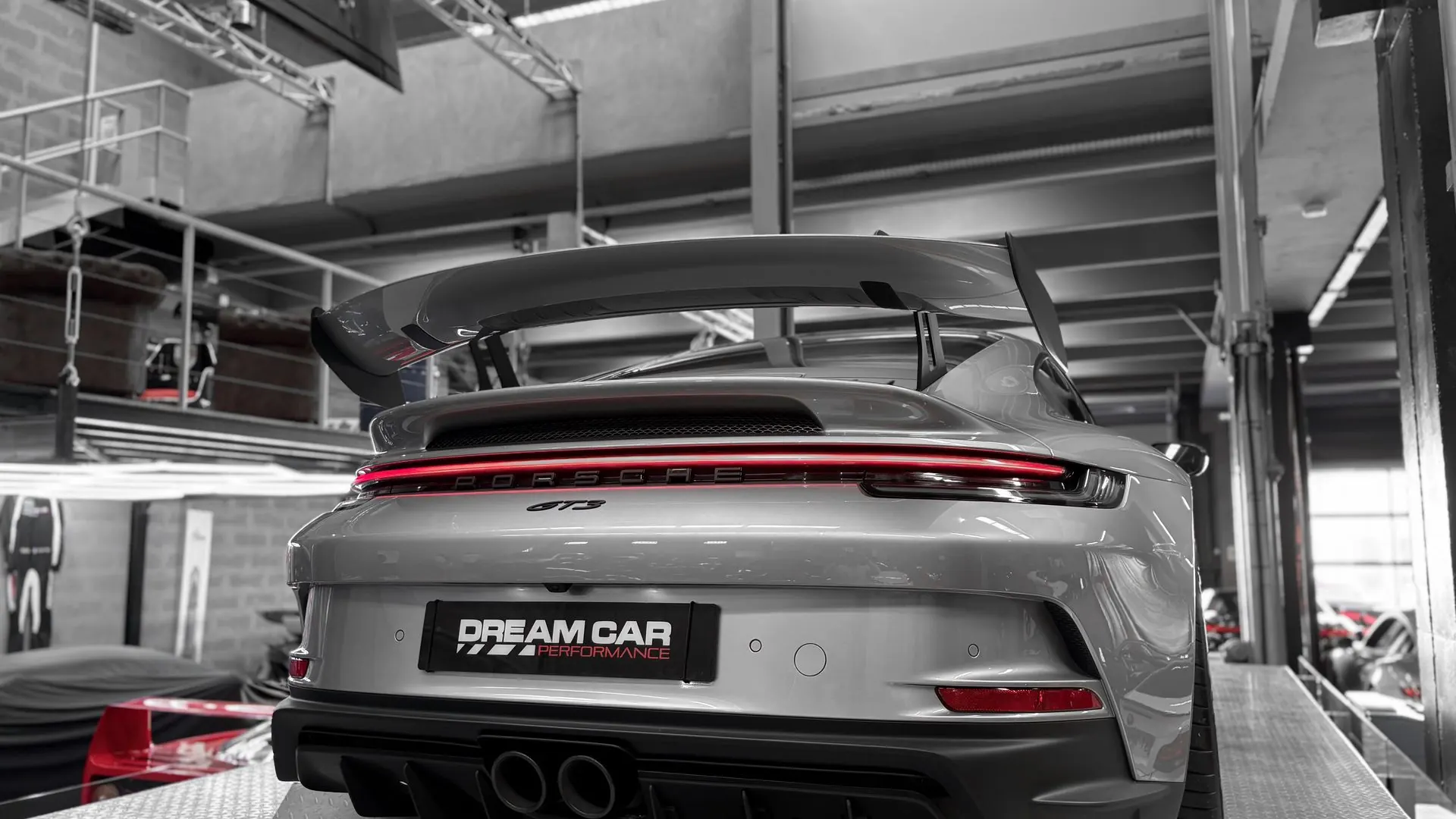 Porsche 992 — photo 8
