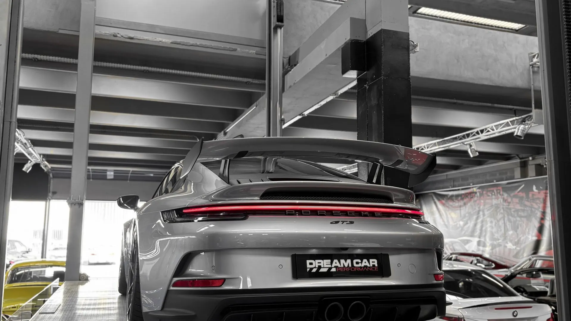 Porsche 992 — photo 7