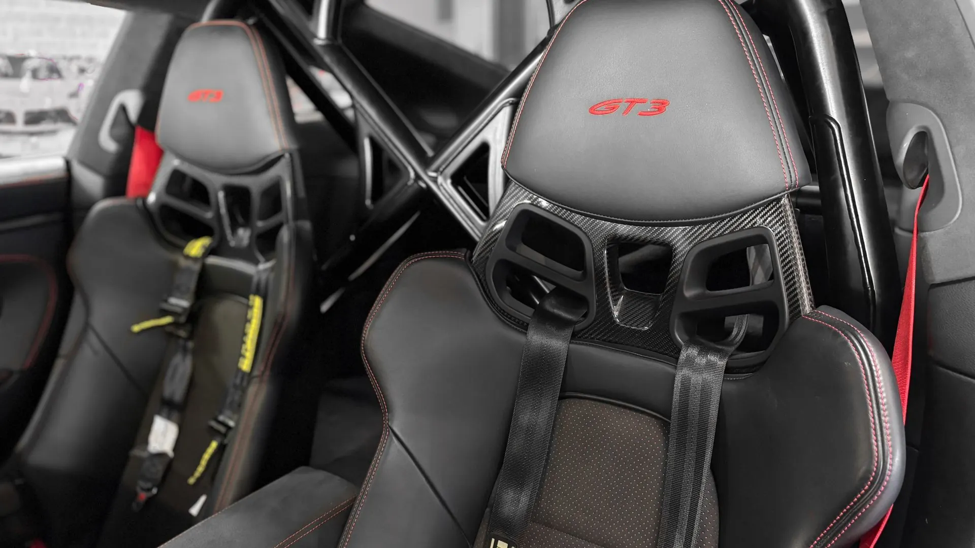 Porsche 992 — photo 13