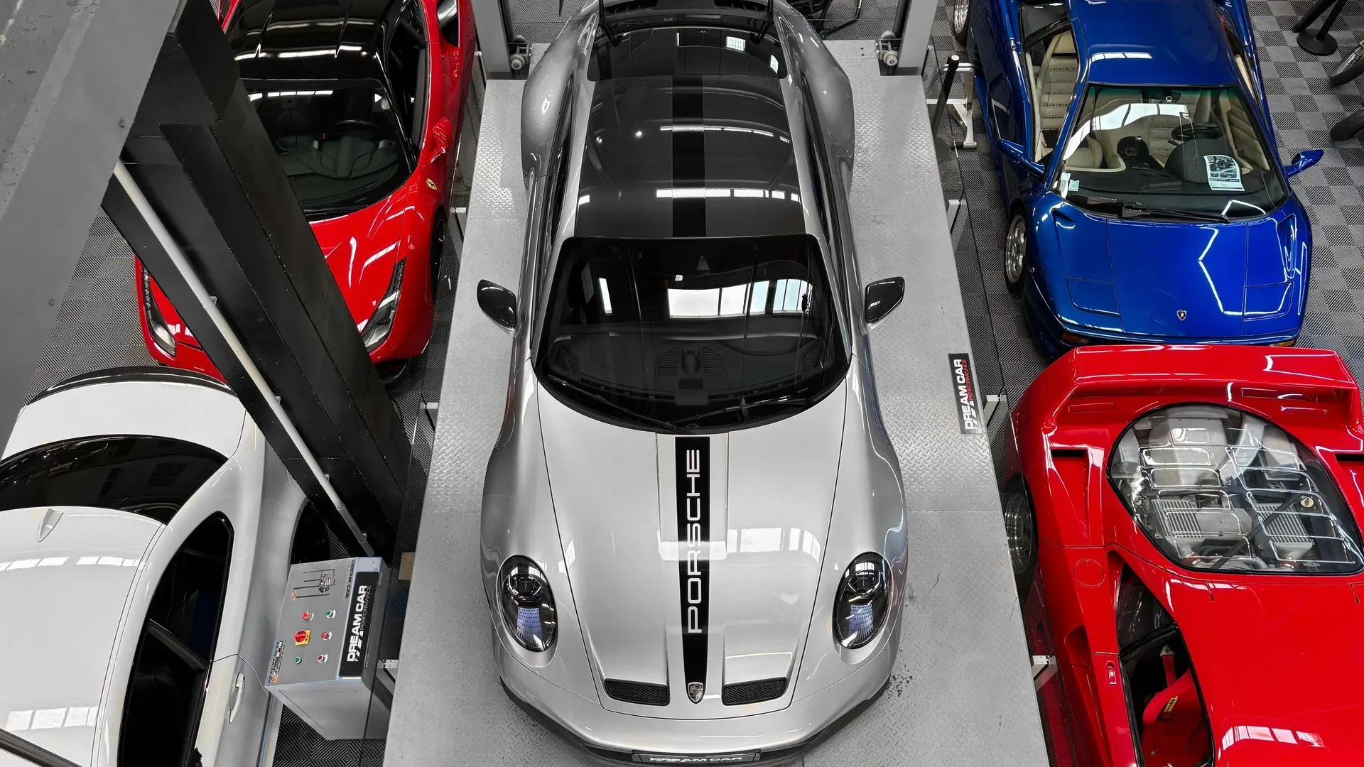 Porsche 992 — photo 10