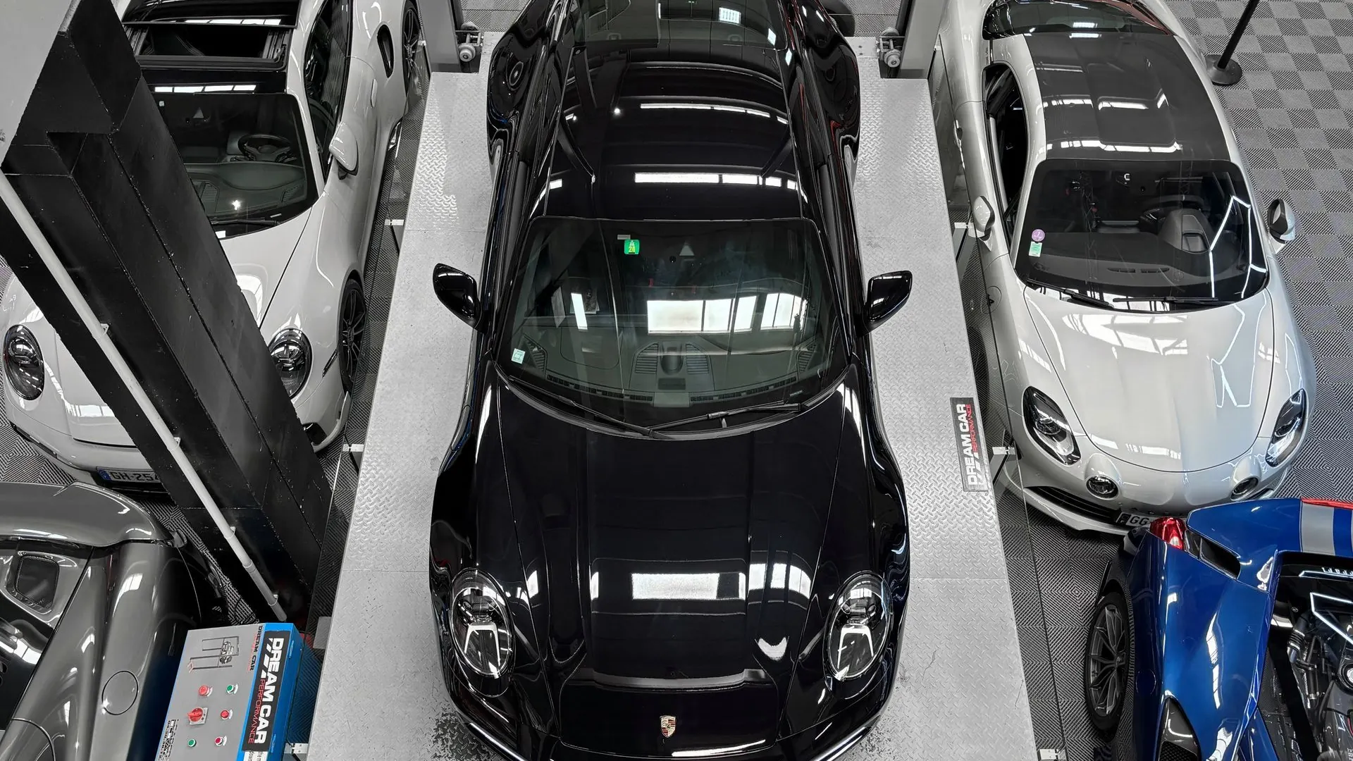 Porsche 992 — photo 4