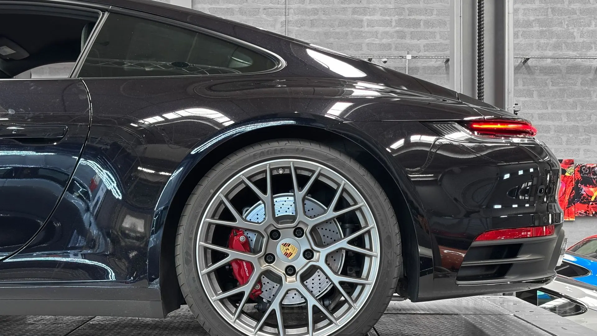 Porsche 992 — photo 12
