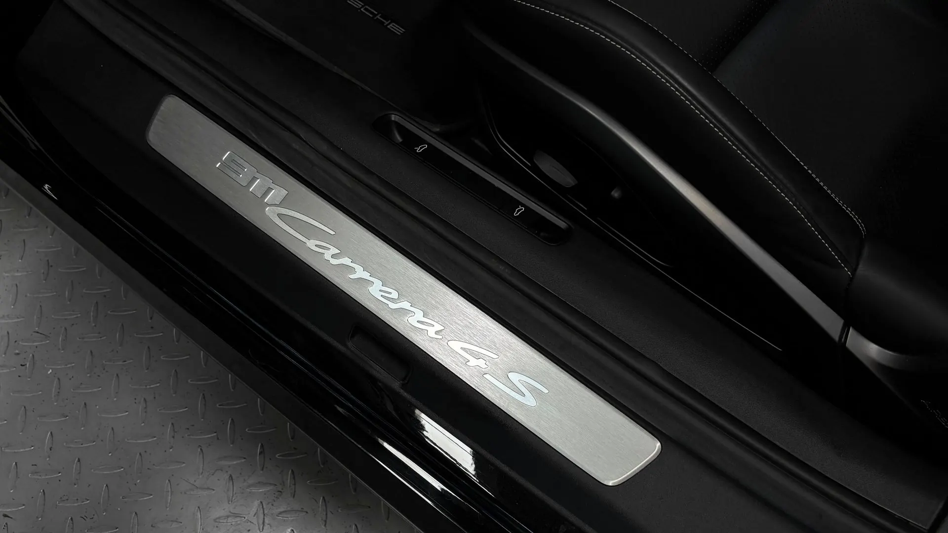 Porsche 992 — photo 14