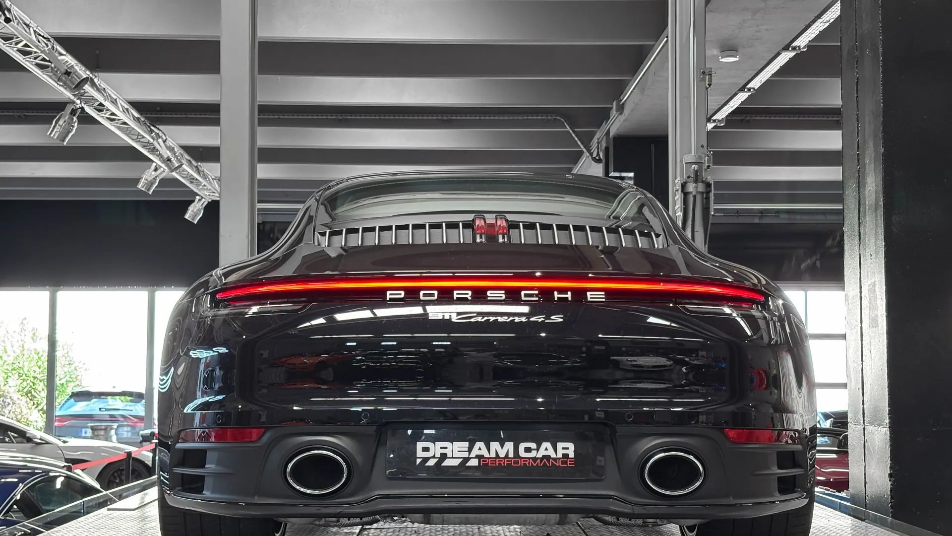 Porsche 992 — photo 10