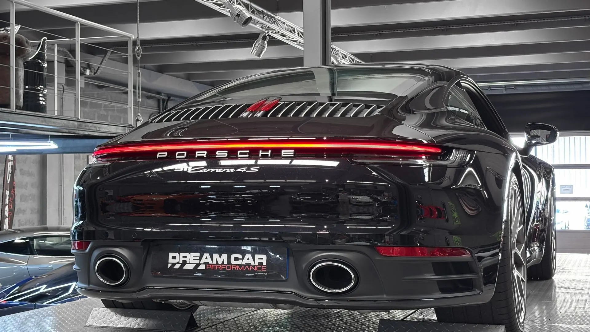 Porsche 992 — photo 9