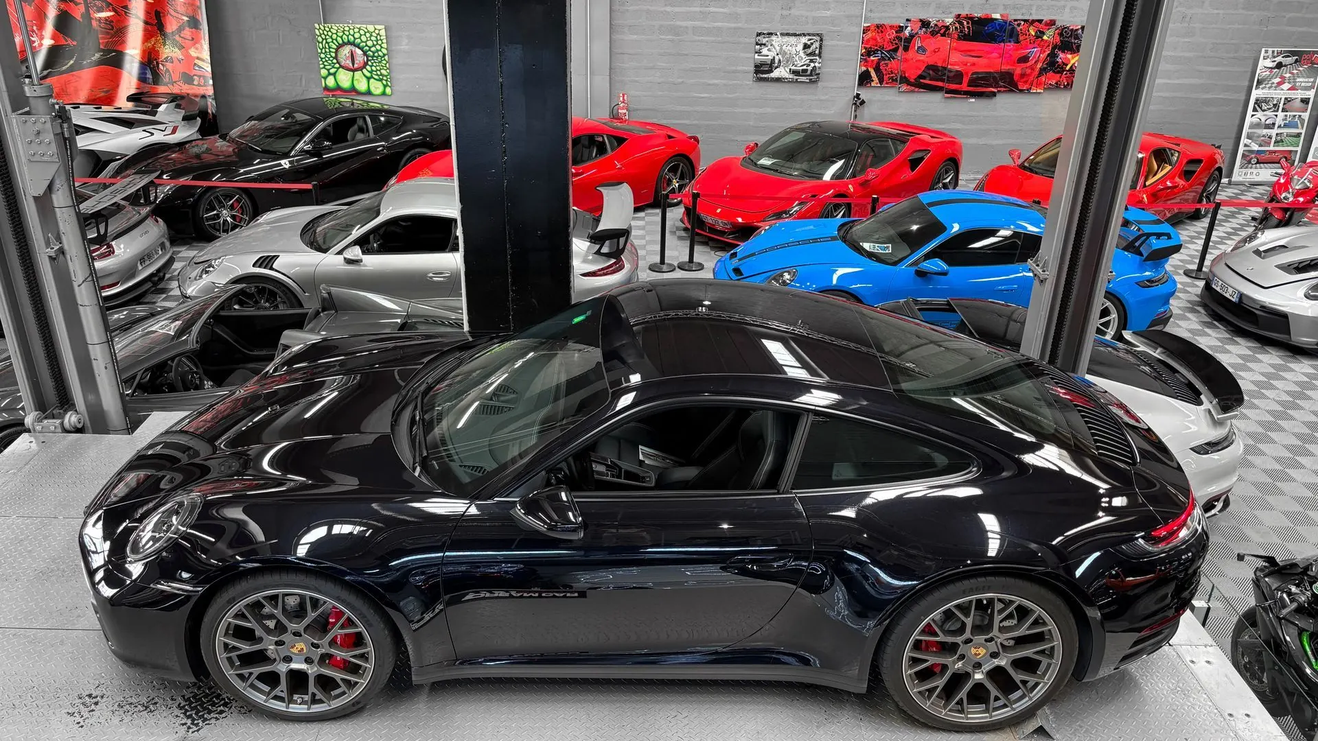 Porsche 992 — photo 2