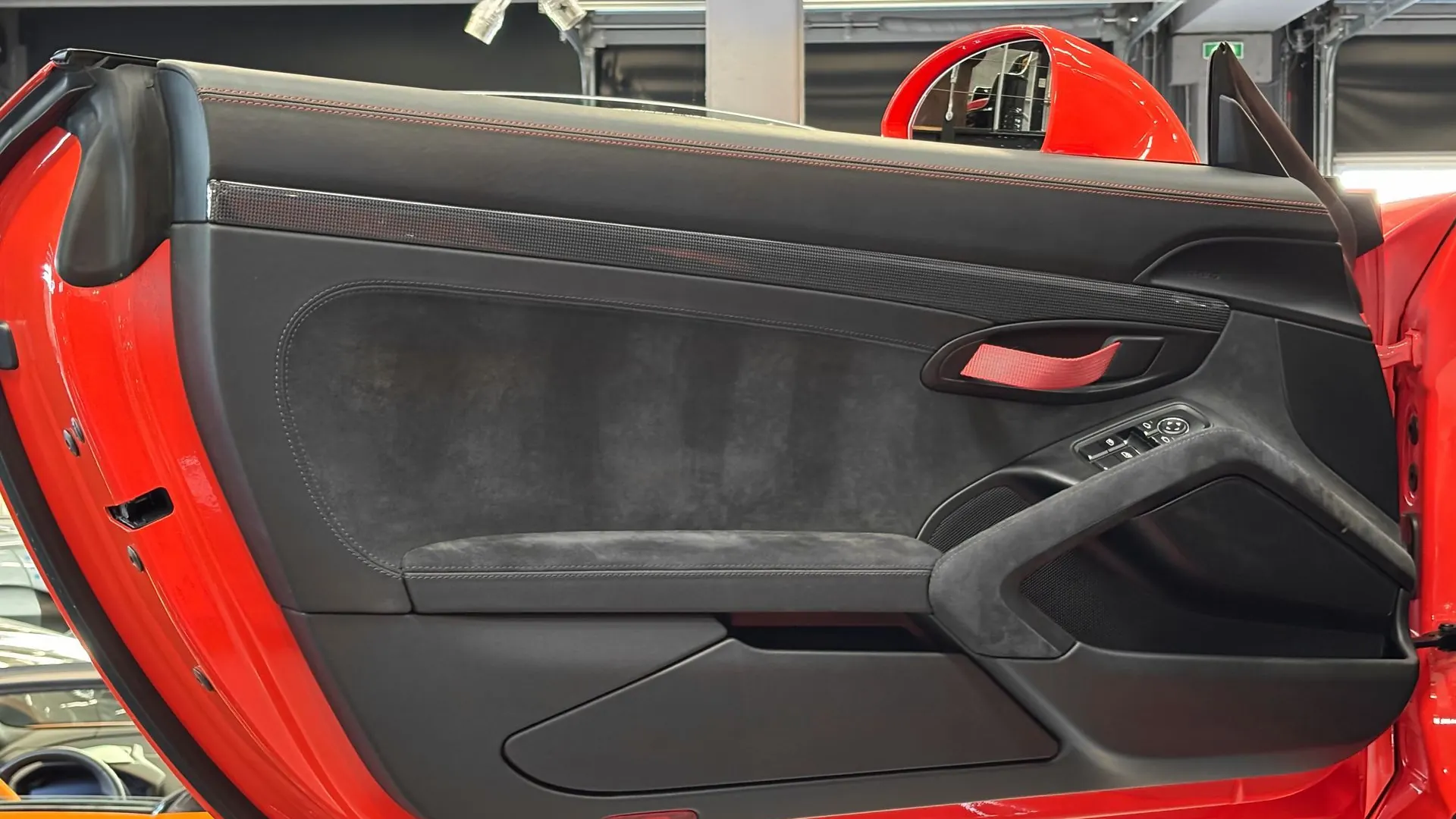 Porsche 991 — photo 10