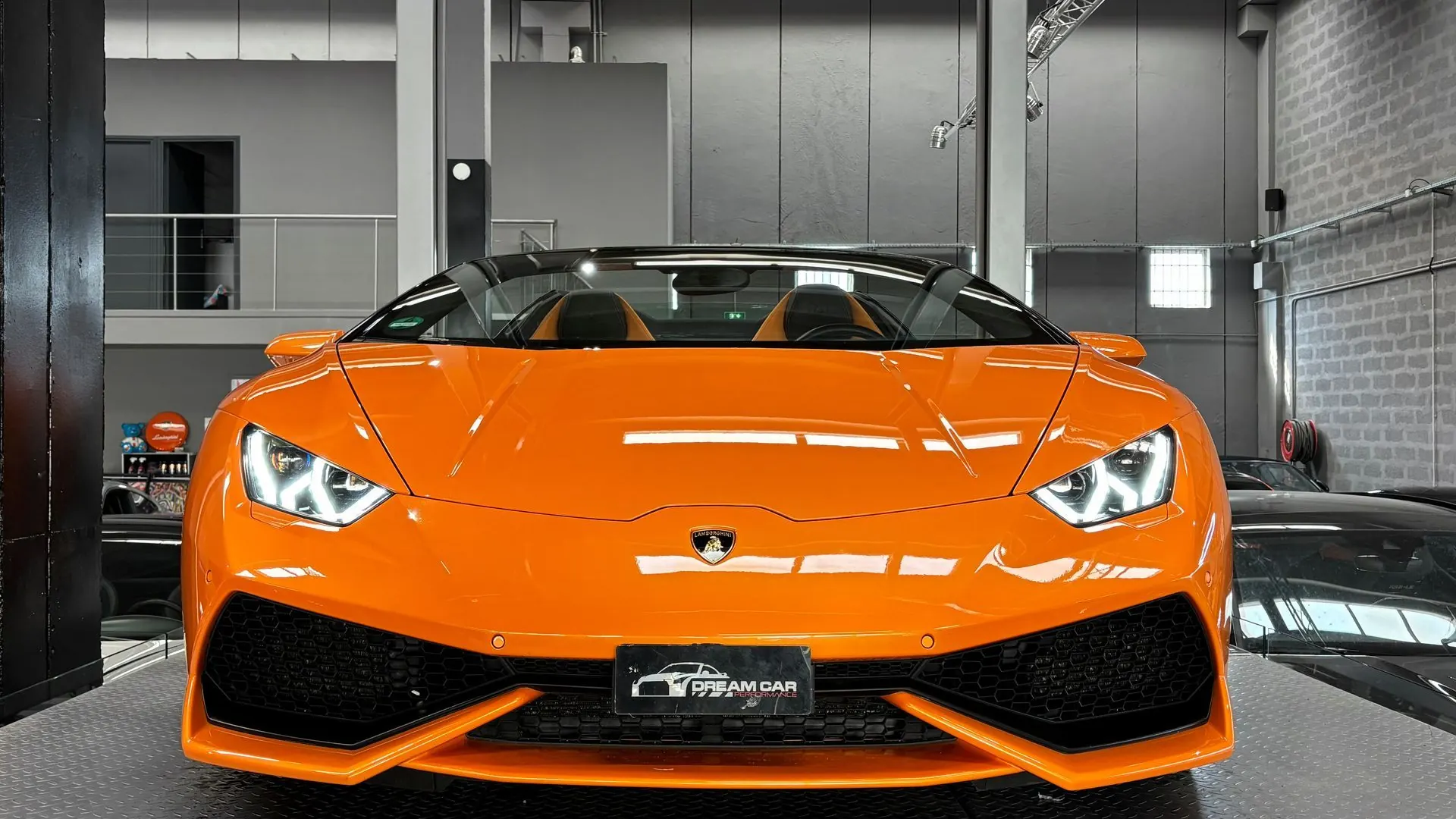 Lamborghini Huracan — photo 5