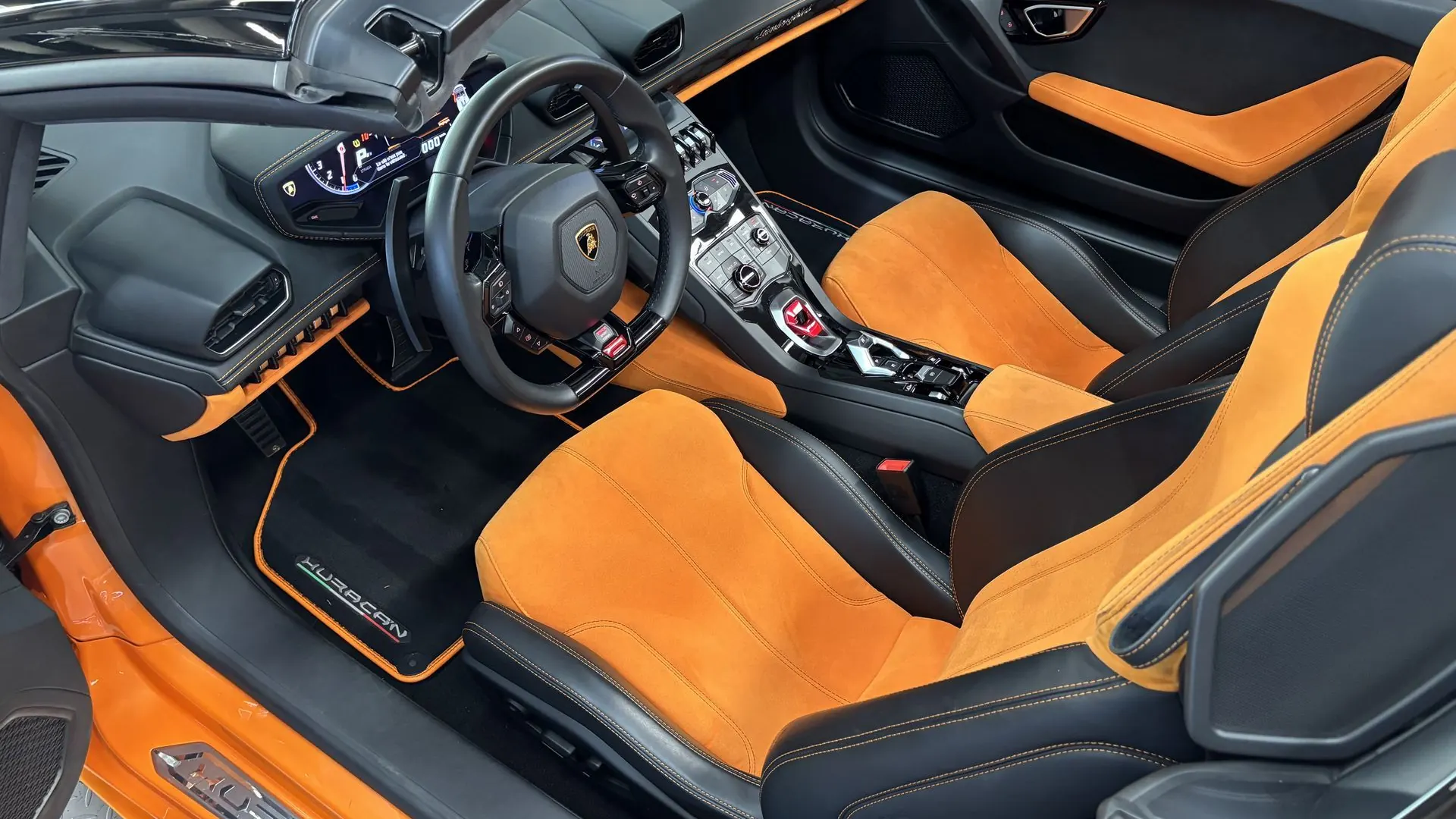 Lamborghini Huracan — photo 16
