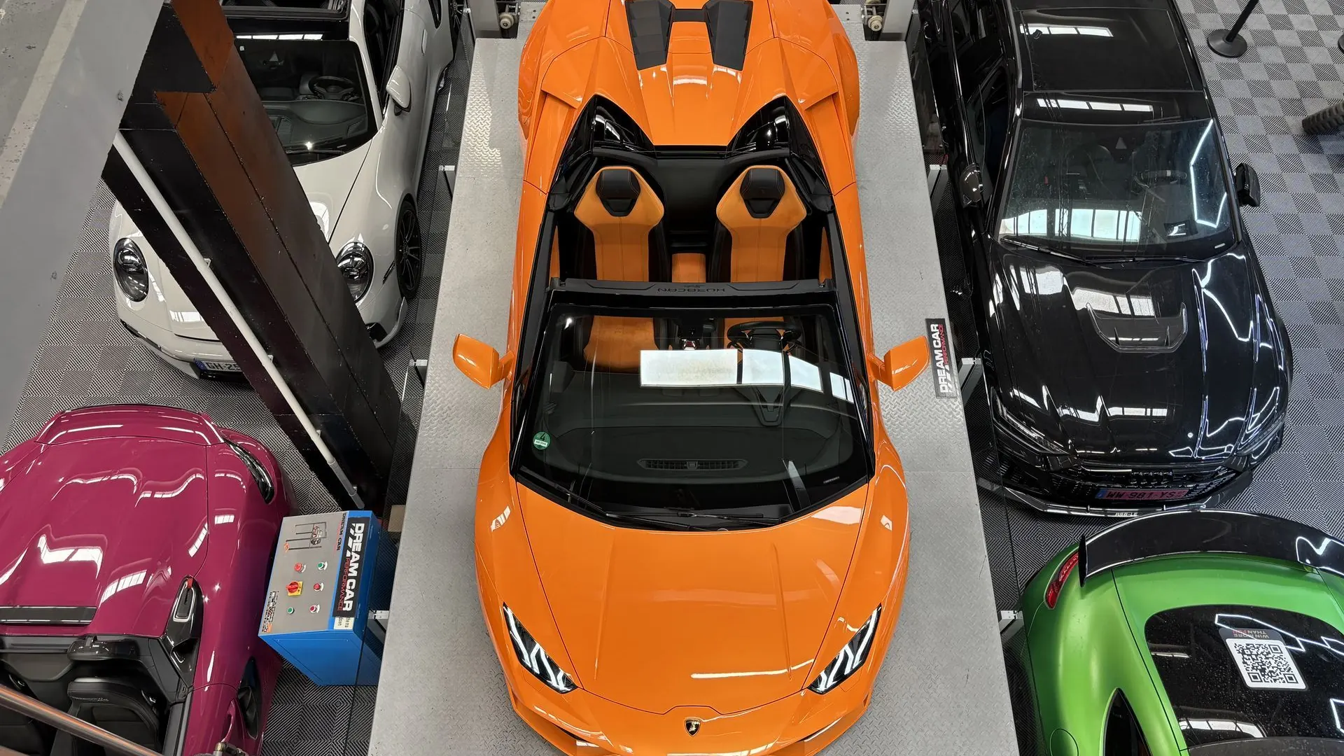 Lamborghini Huracan — photo 12