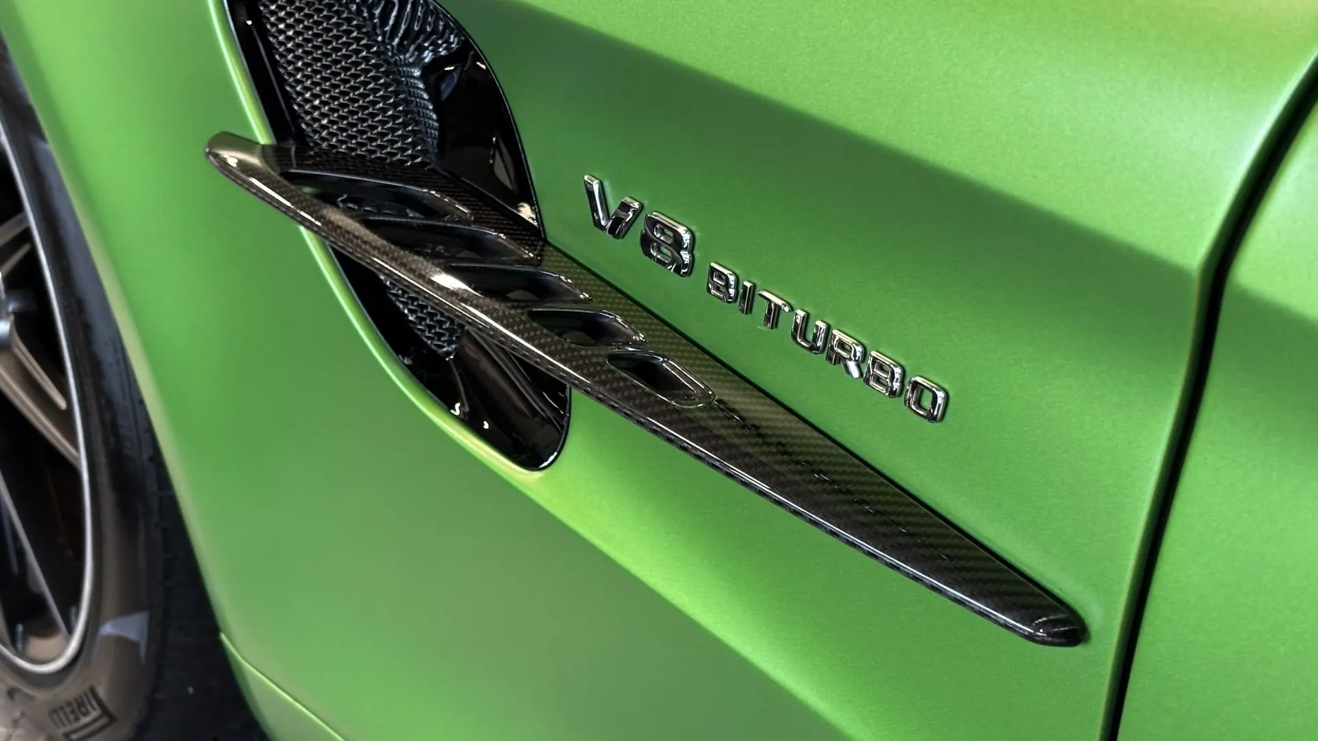 Mercedes-Benz AMG GT — photo 12