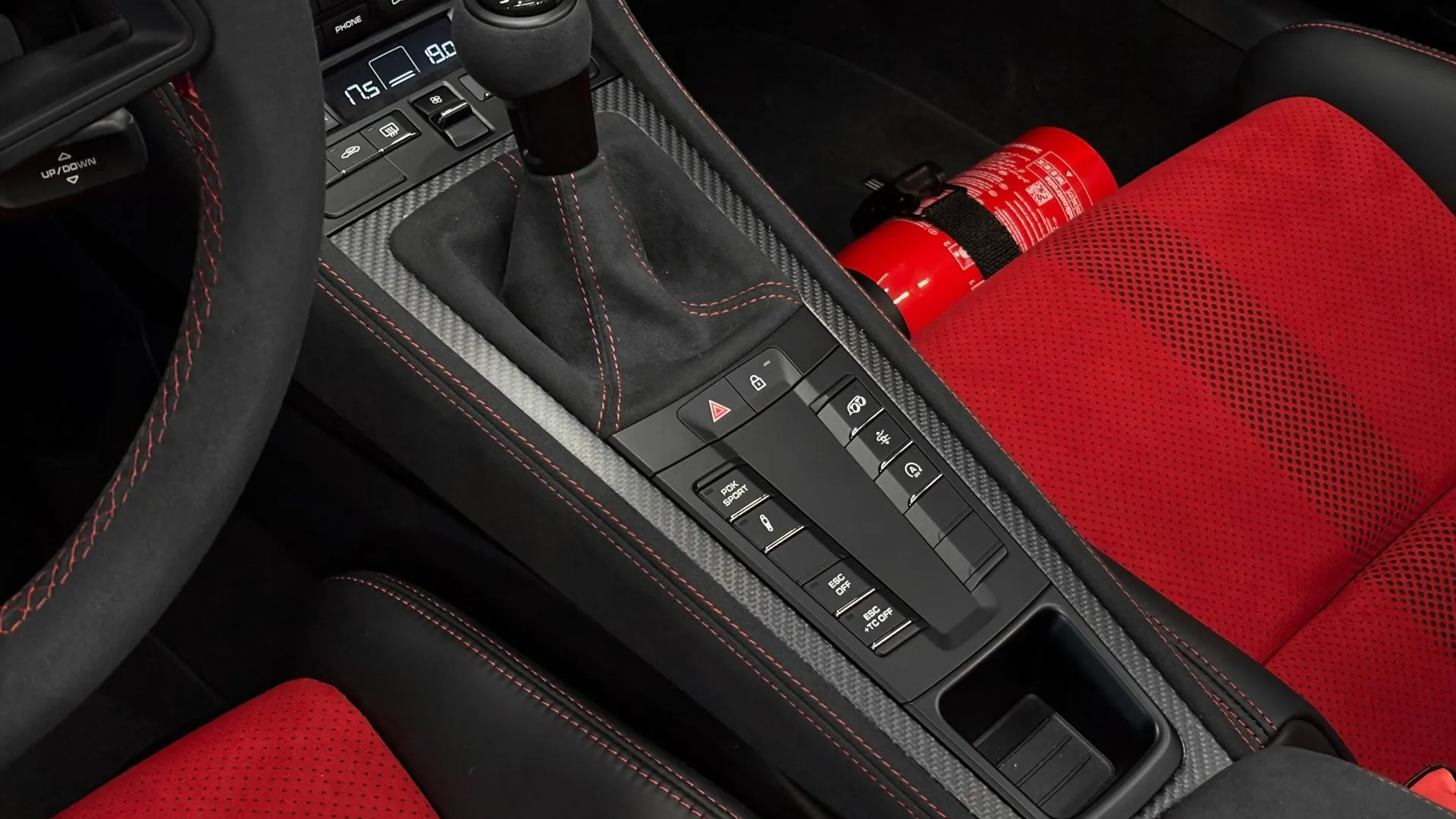 Porsche 718 — photo 16