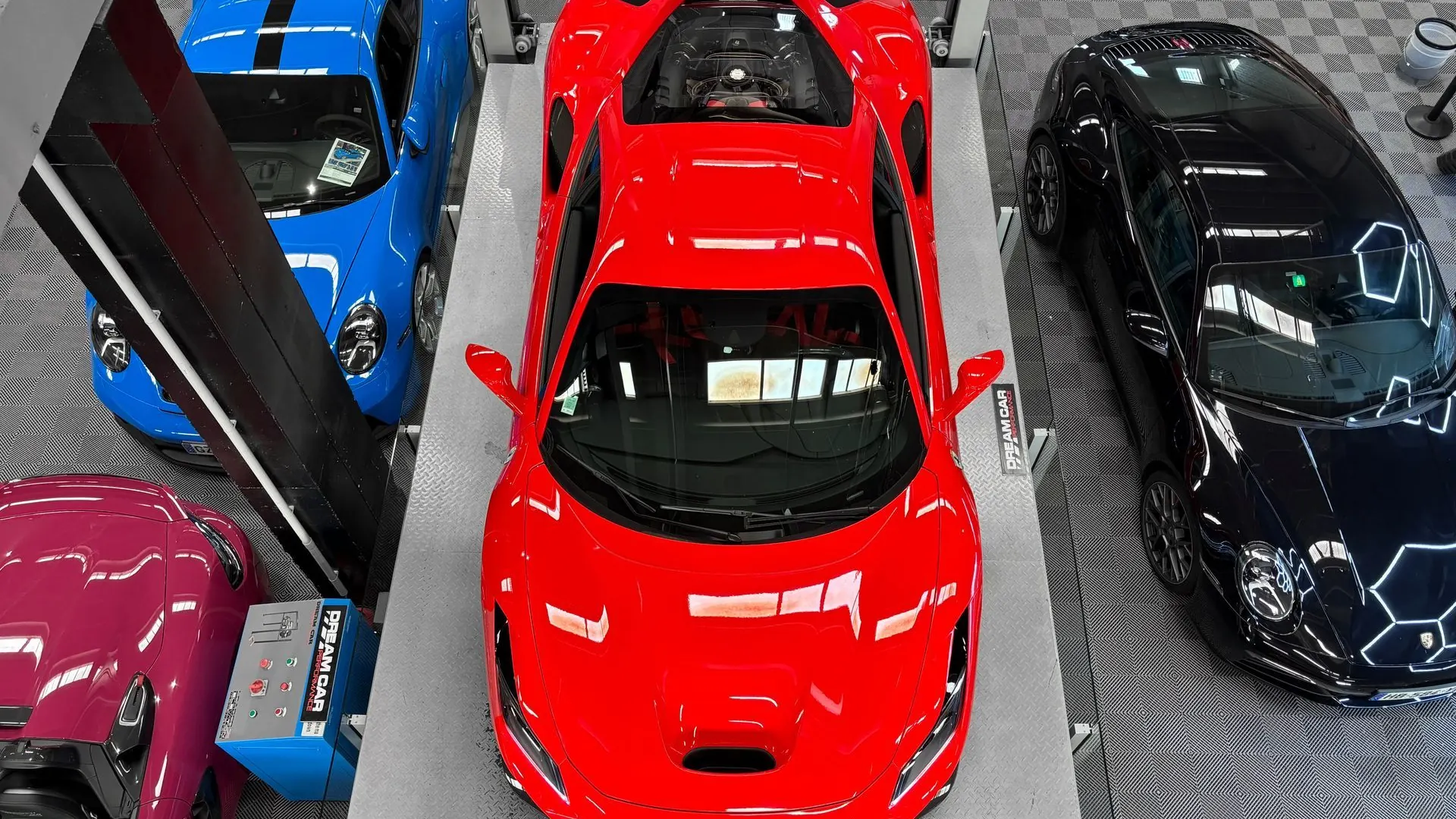 Ferrari F8 — photo 4