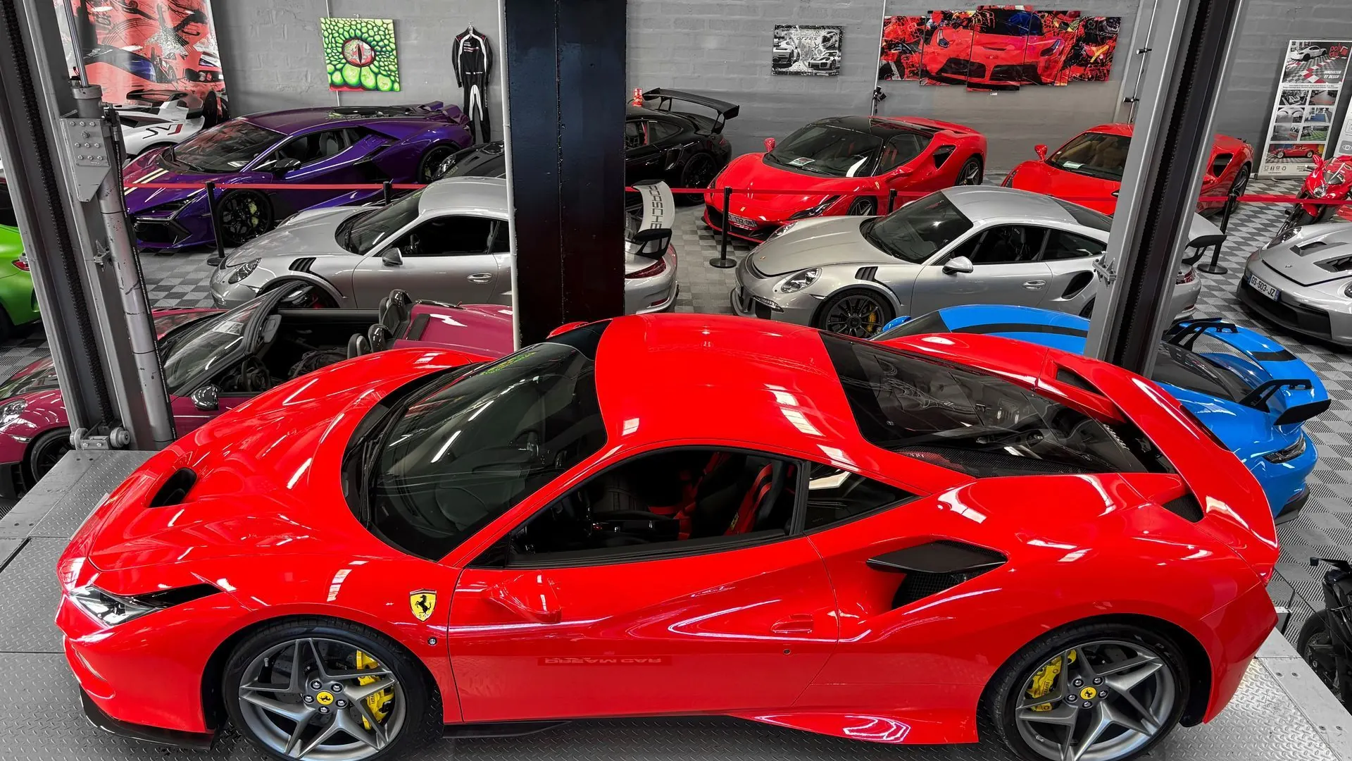 Ferrari F8 — photo 2
