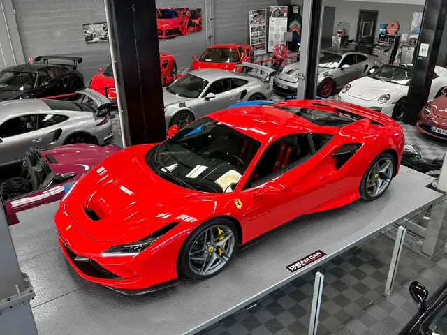 Ferrari F8