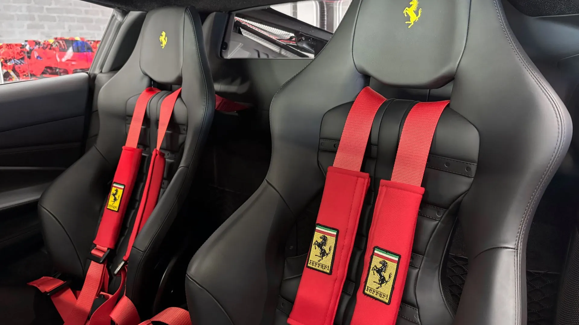 Ferrari F8 — photo 19