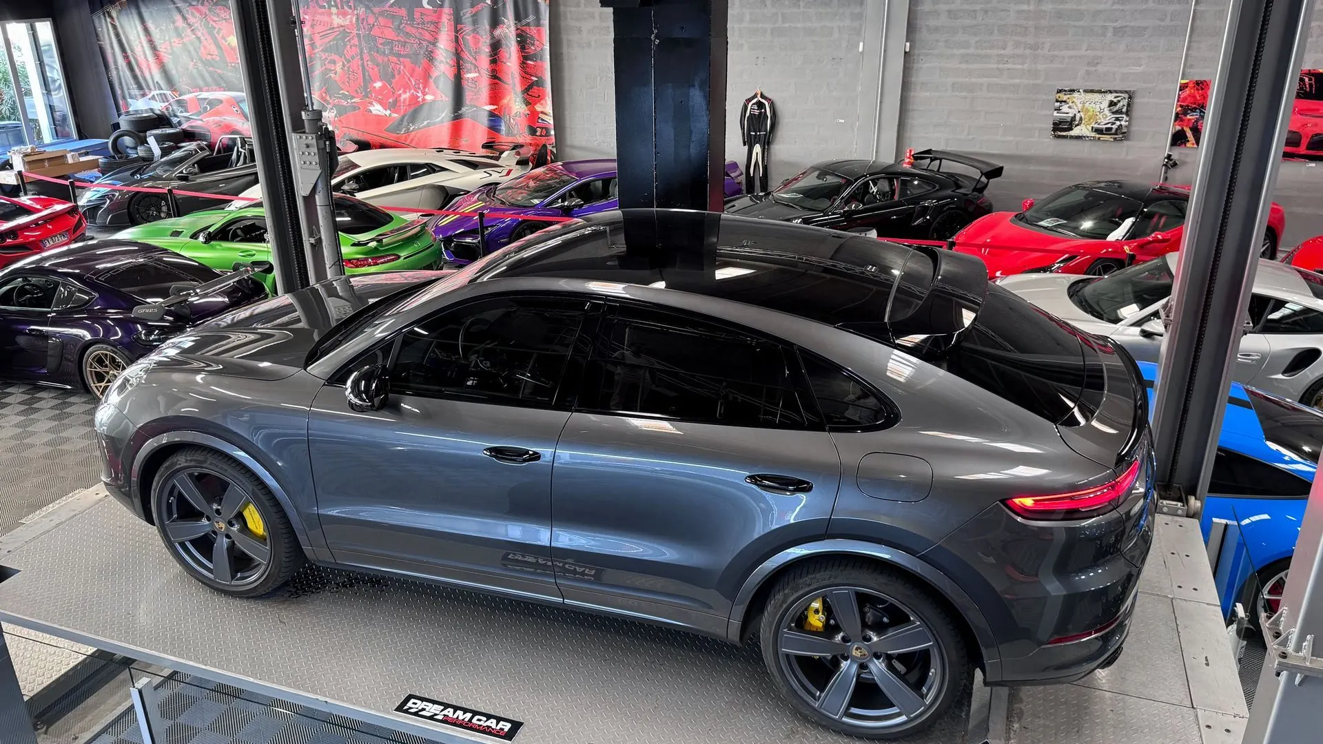 Porsche Cayenne — photo 3